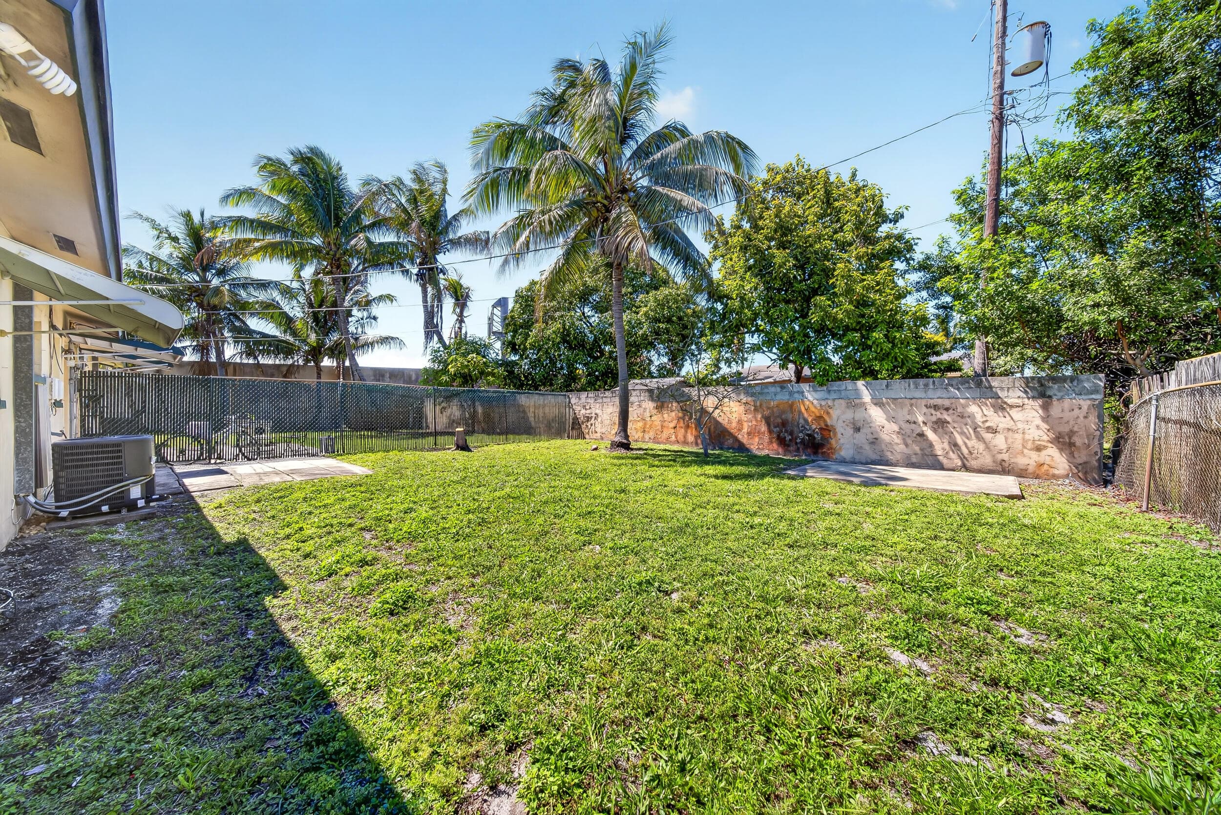 121 NW 56th Court 1-2, Oakland Park, FL 33309 20