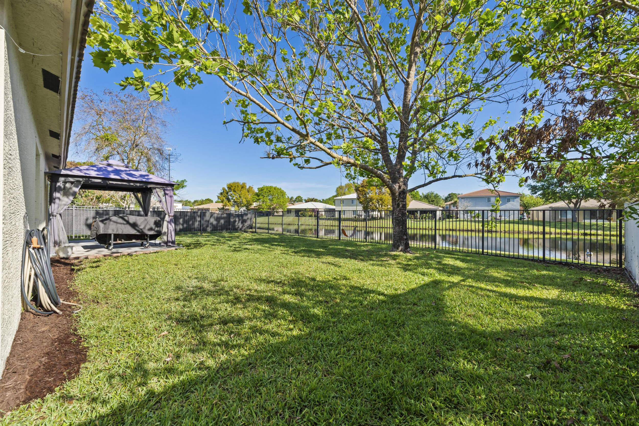 1899 Newport Isles Boulevard, Port St. Lucie, FL 34953 4