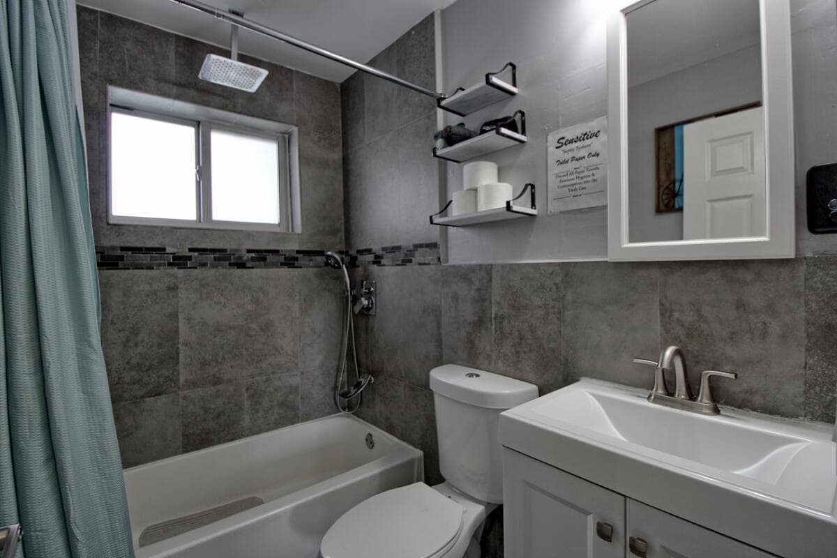 1324 N 24th Avenue, Hollywood, FL 33020 15