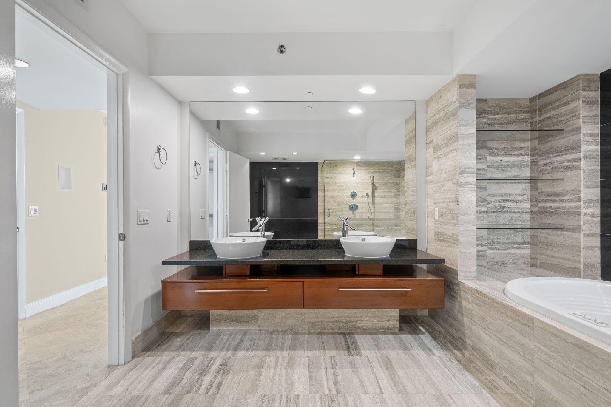 101 S Fort Lauderdale Beach Boulevard 1206, Fort Lauderdale, FL 33316 28