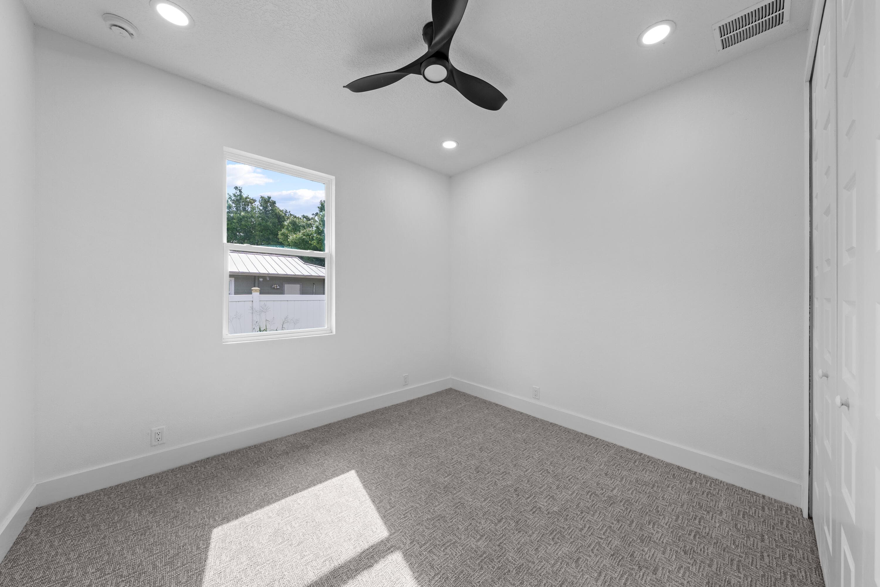 6904 Salerno Road, Fort Pierce, FL 34951 27