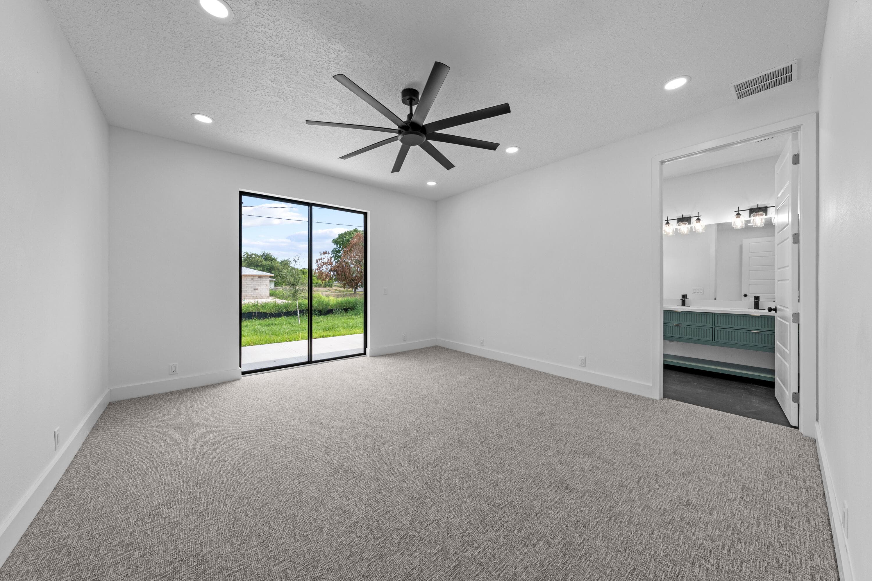 6904 Salerno Road, Fort Pierce, FL 34951 17