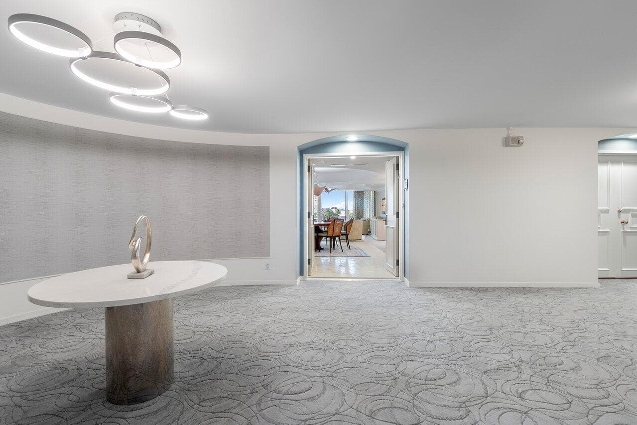 130 Sunrise Avenue 616, Palm Beach, FL 33480 22