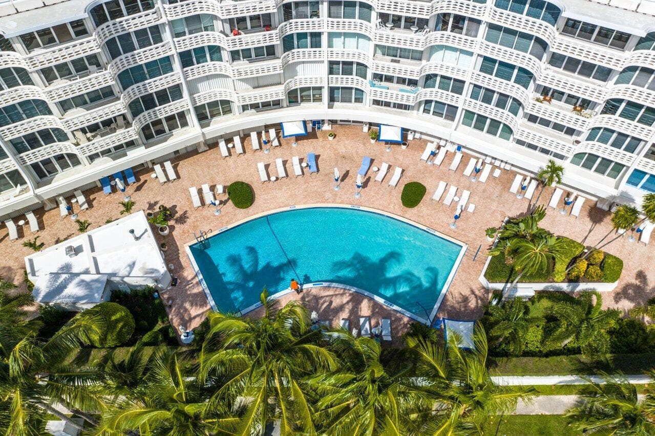 130 Sunrise Avenue 616, Palm Beach, FL 33480 23