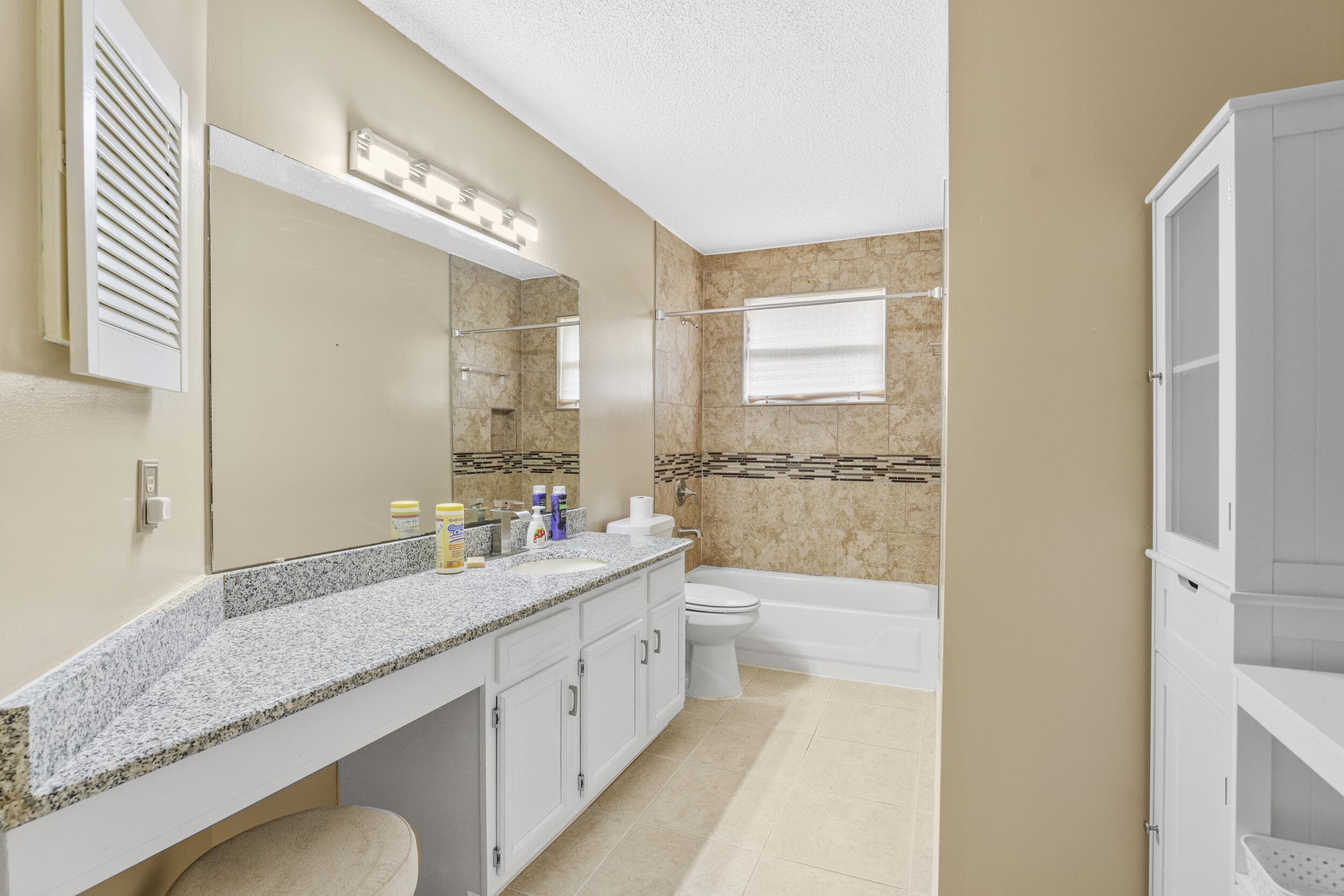 320 Scarlet Bugler Lane S, Jacksonville, FL 32225 28