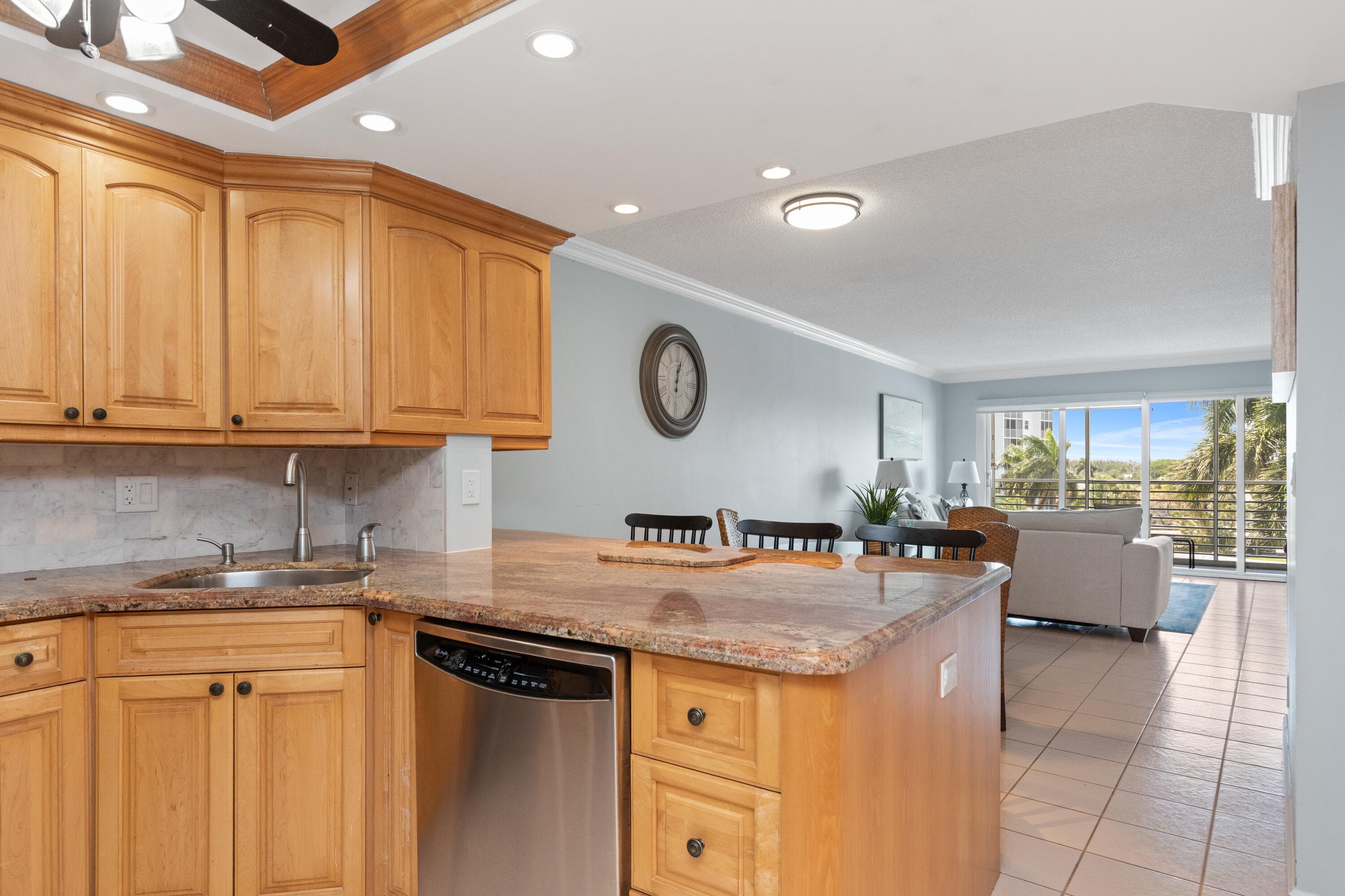 2731 NE 14th St Causeway 532, Pompano Beach, FL 33062 5
