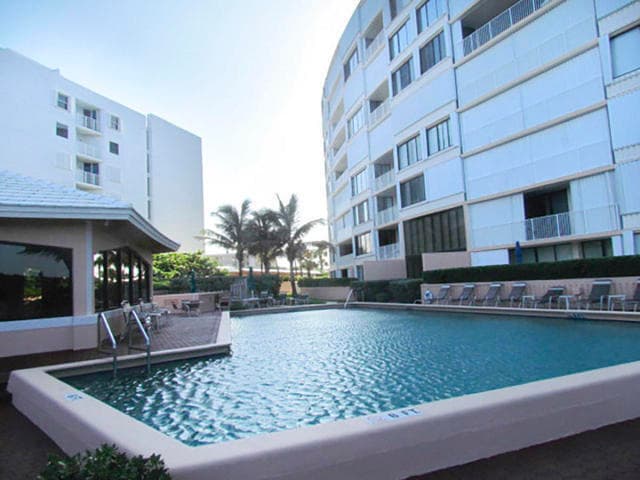 3589 S Ocean Boulevard 614, South Palm Beach, FL 33480 18