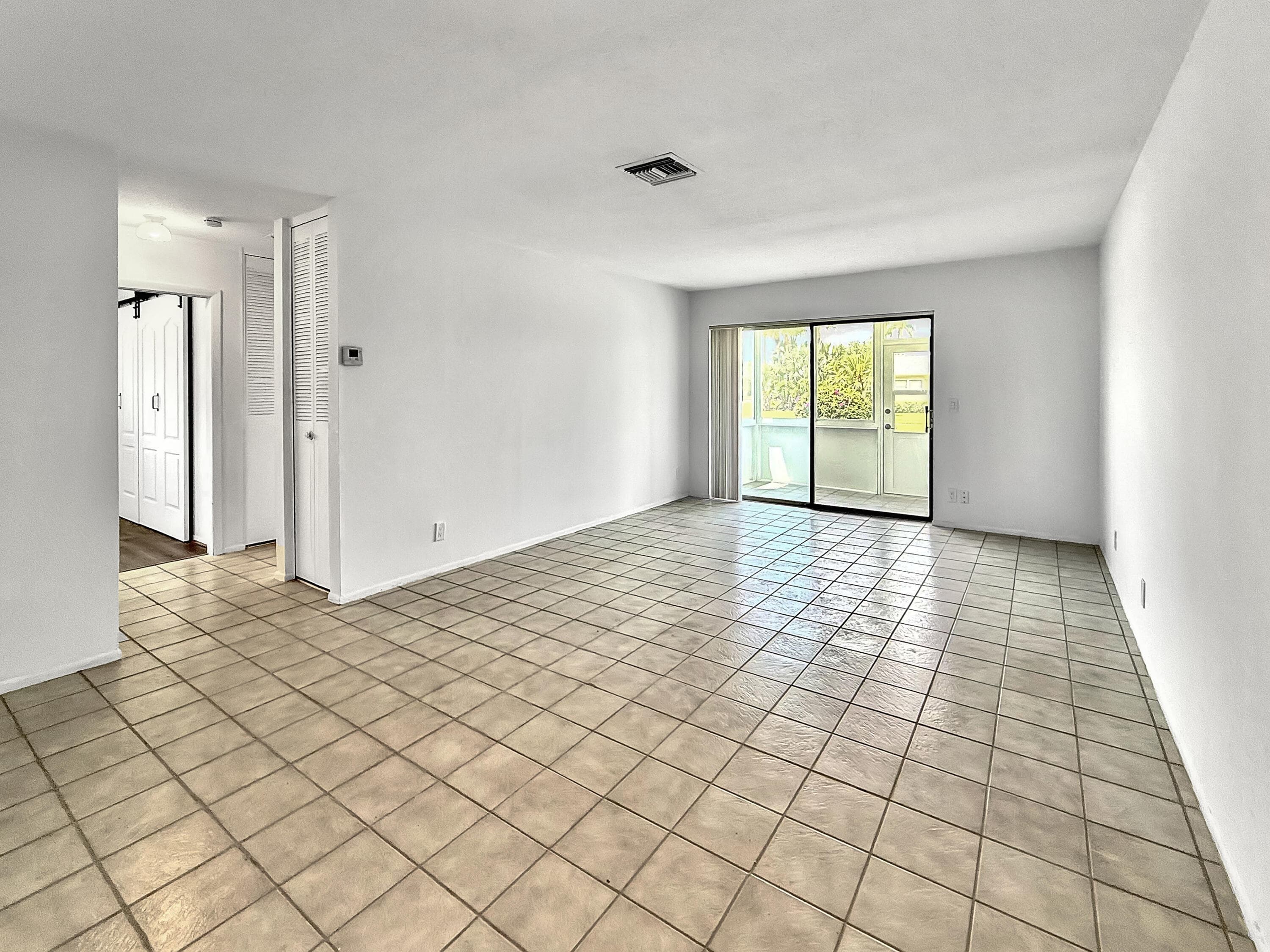 5263 Cresthaven Boulevard A, West Palm Beach, FL 33415 3