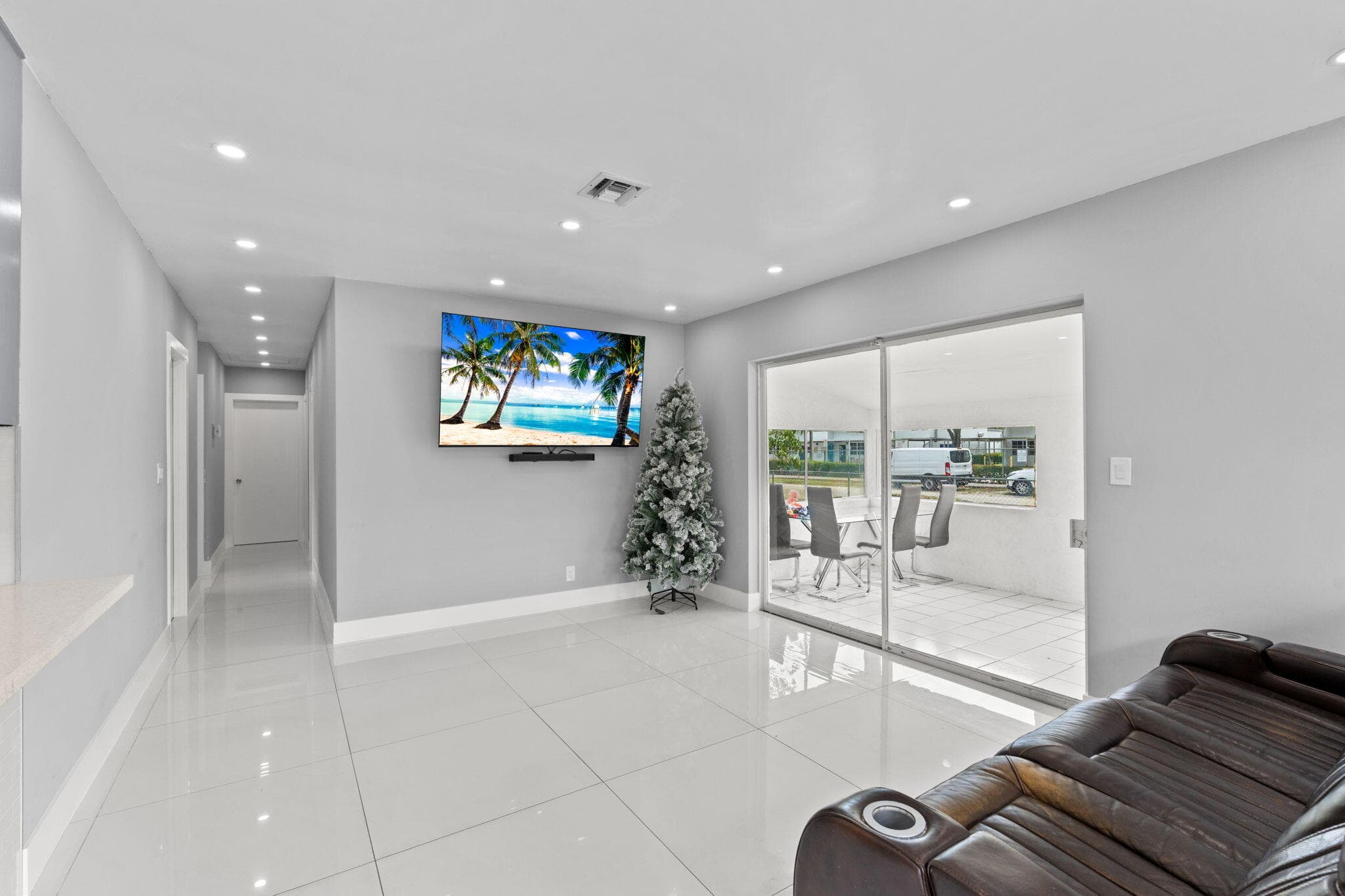 670 SW 29th Avenue, Fort Lauderdale, FL 33312 7