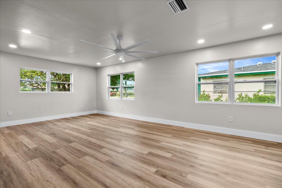 426 Bayberry Drive, West Palm Beach, FL 33403 15