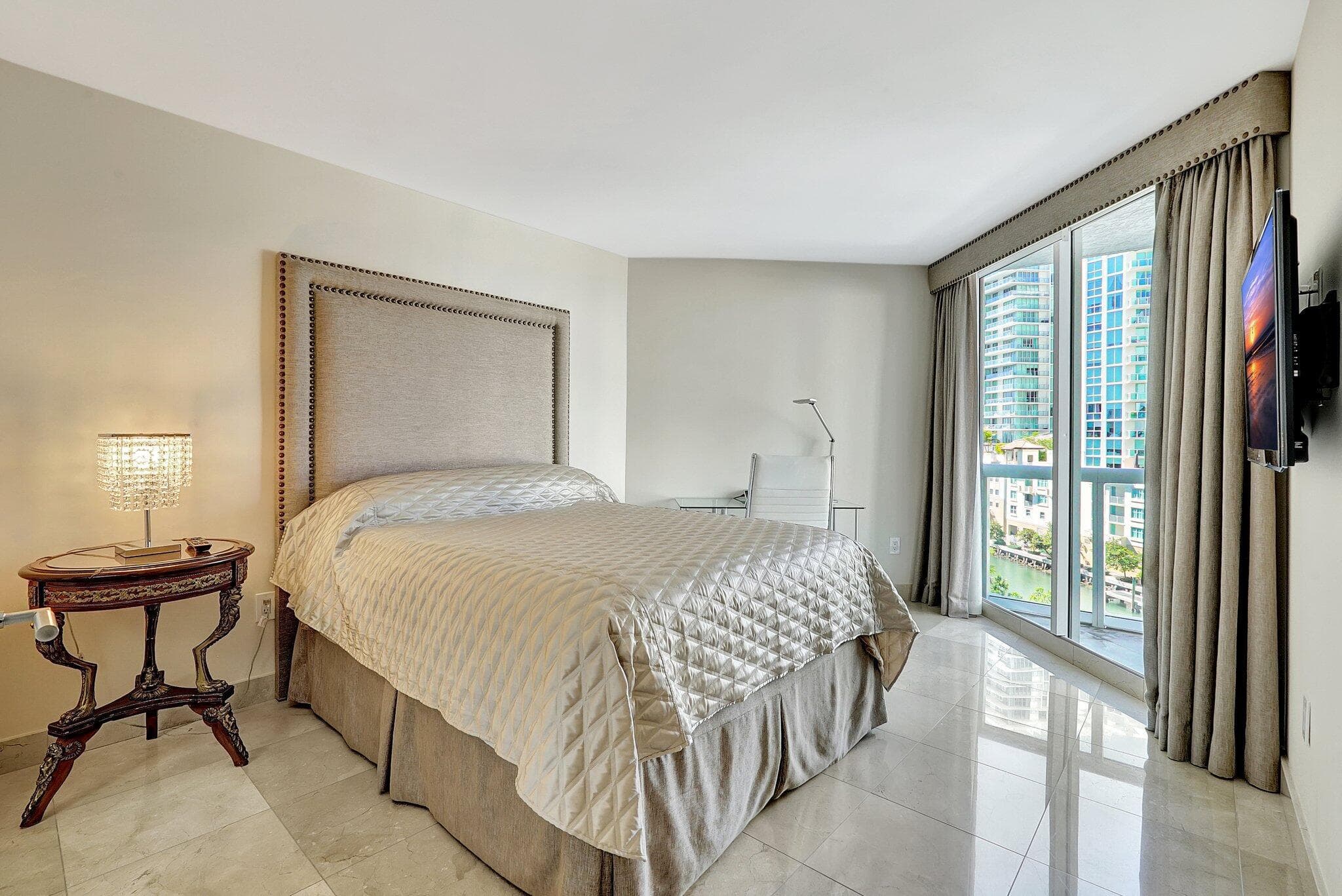 16400 Collins Avenue 641, Sunny Isles Beach, FL 33160 52