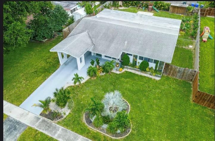 1905 N 45th Avenue, Hollywood, FL 33021 17