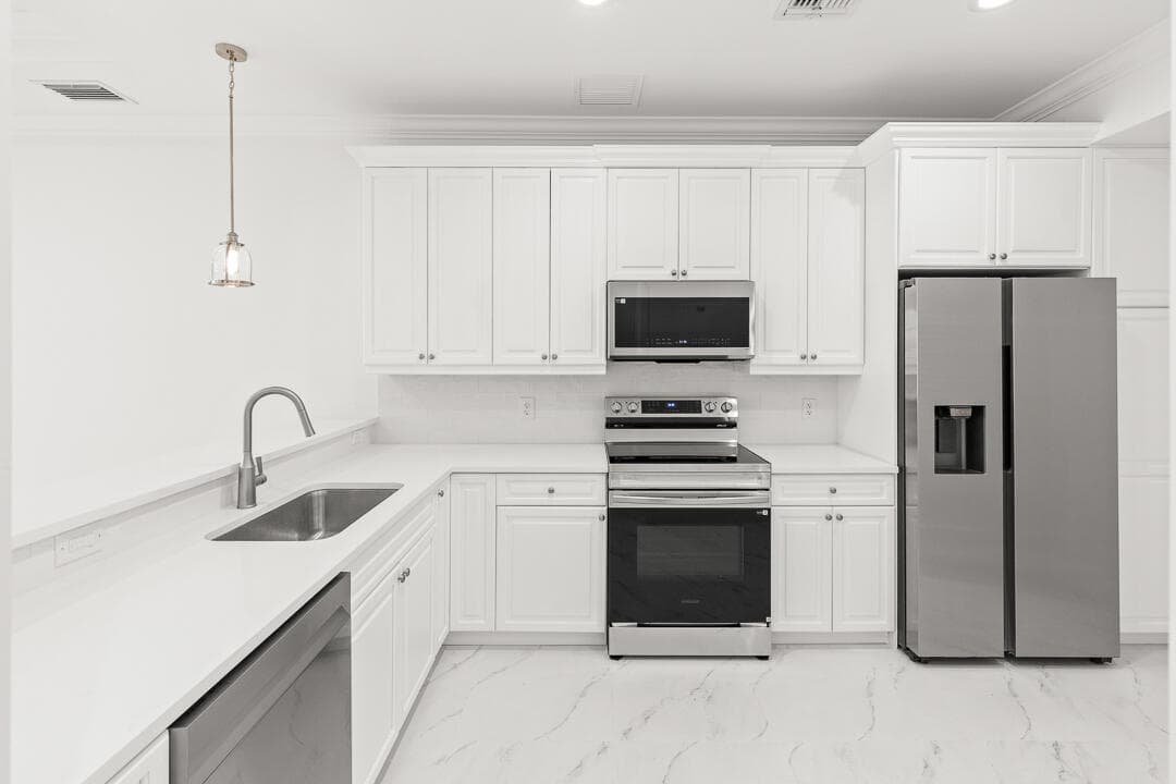 47 SW Osceola Street 206, Stuart, FL 34994 5