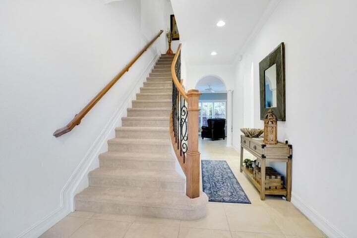 1000 Us-1 805, Jupiter, FL 33477 6