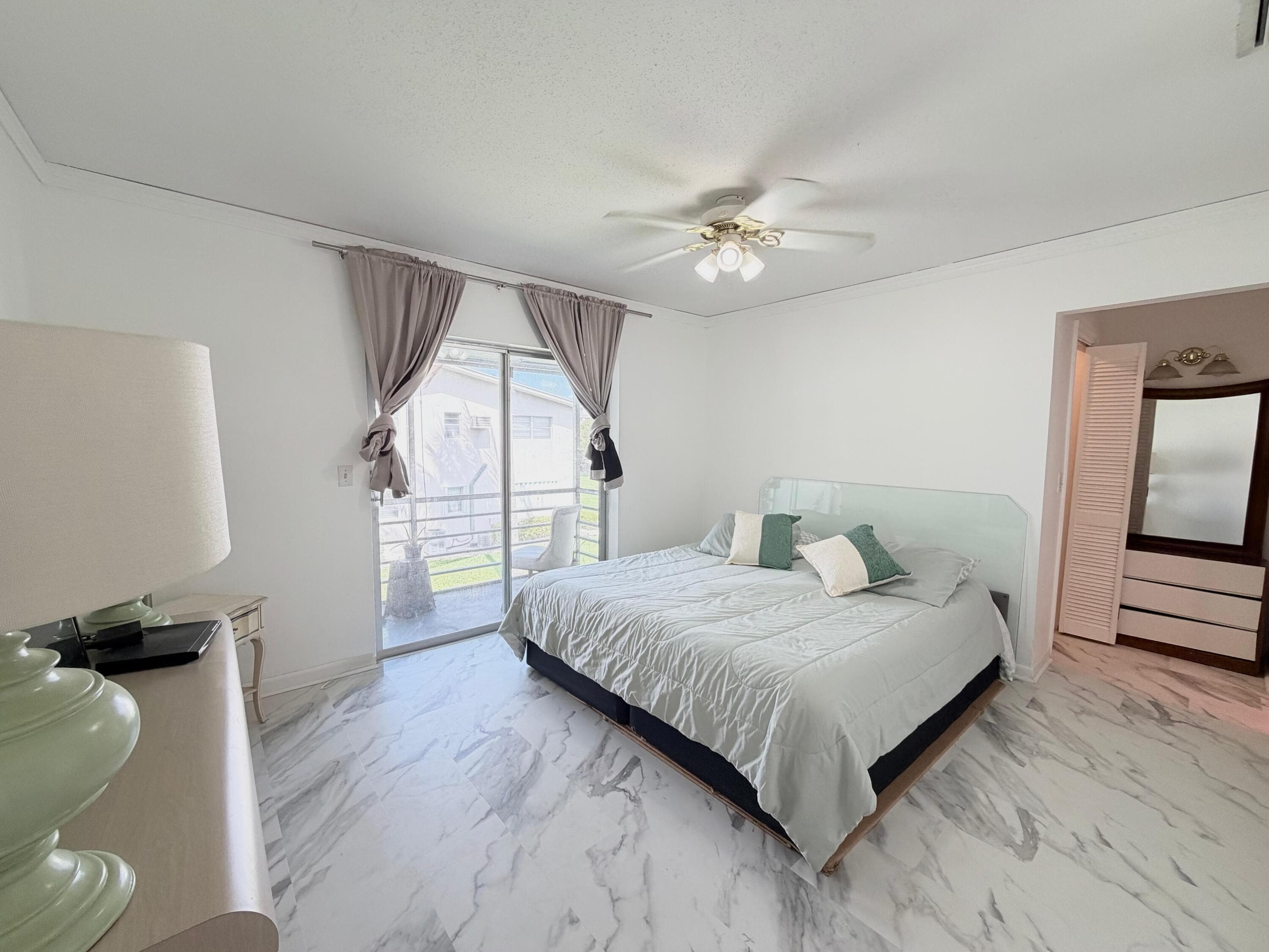 62 Easthampton C, West Palm Beach, FL 33417 8
