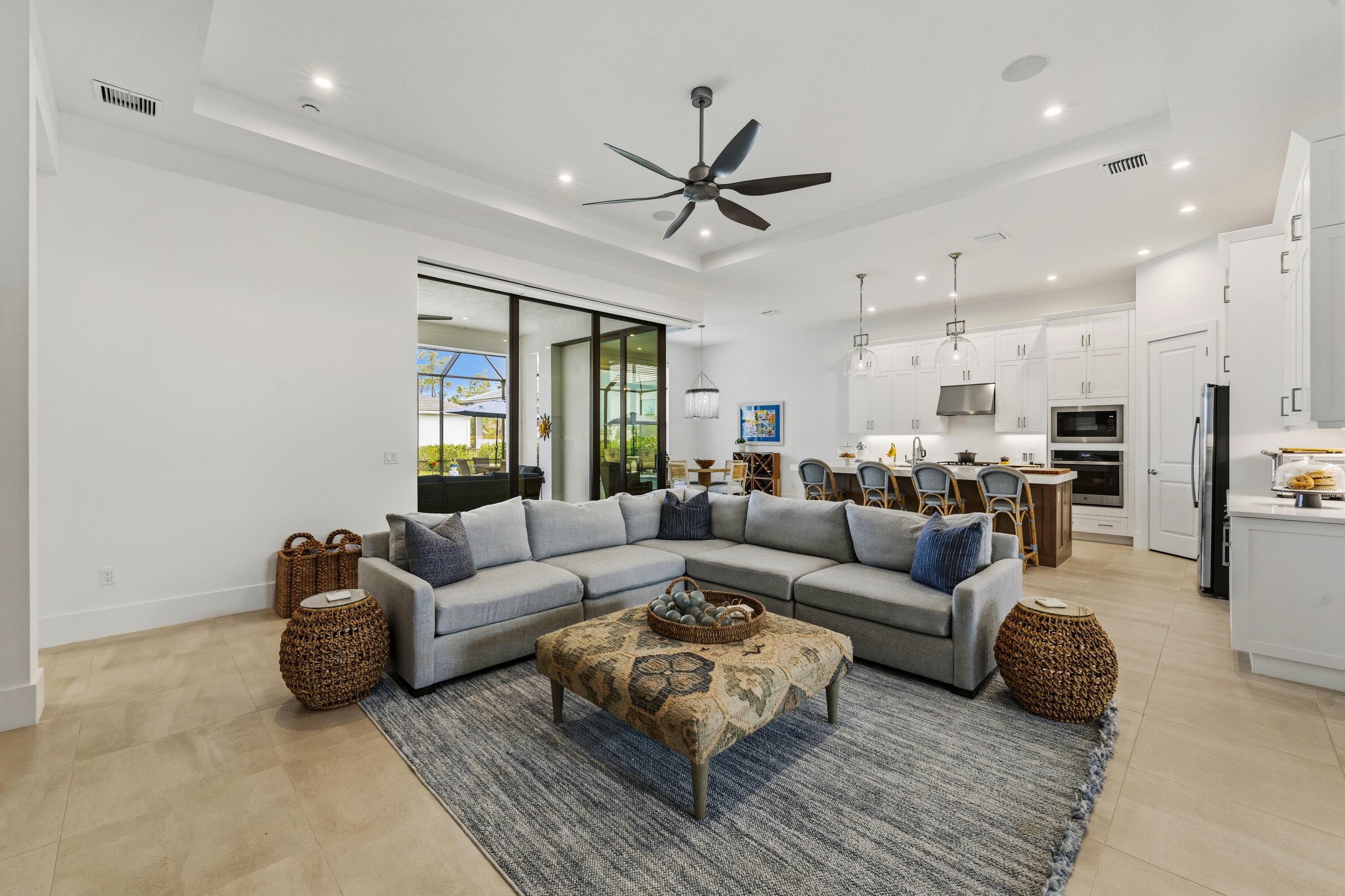 2044 SE Mosaic Boulevard, Port St. Lucie, FL 34984 17
