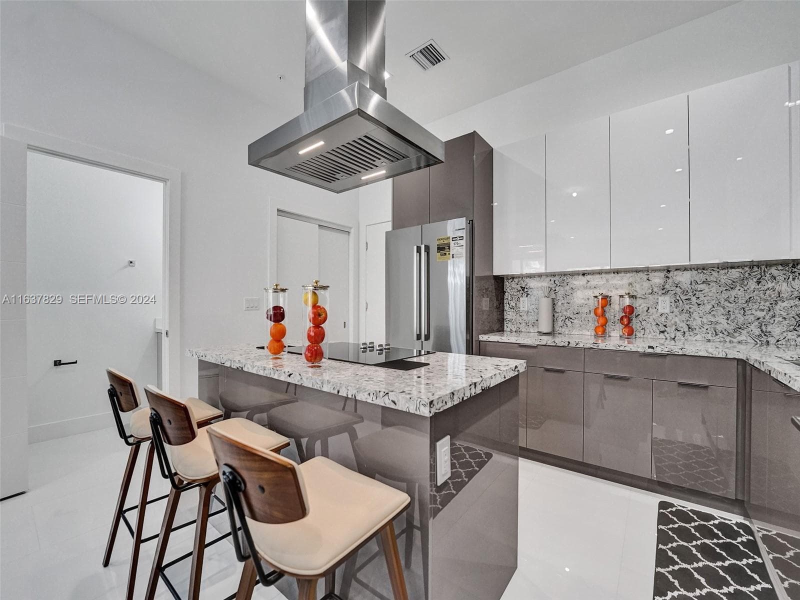 1222 NE 15th Avenue, Fort Lauderdale, FL 33304 13