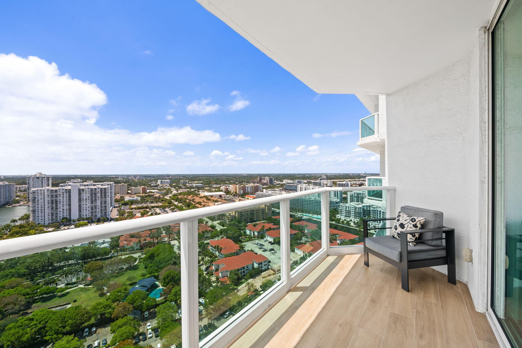 3301 NE 183rd Street 2906, Aventura, FL 33160 25