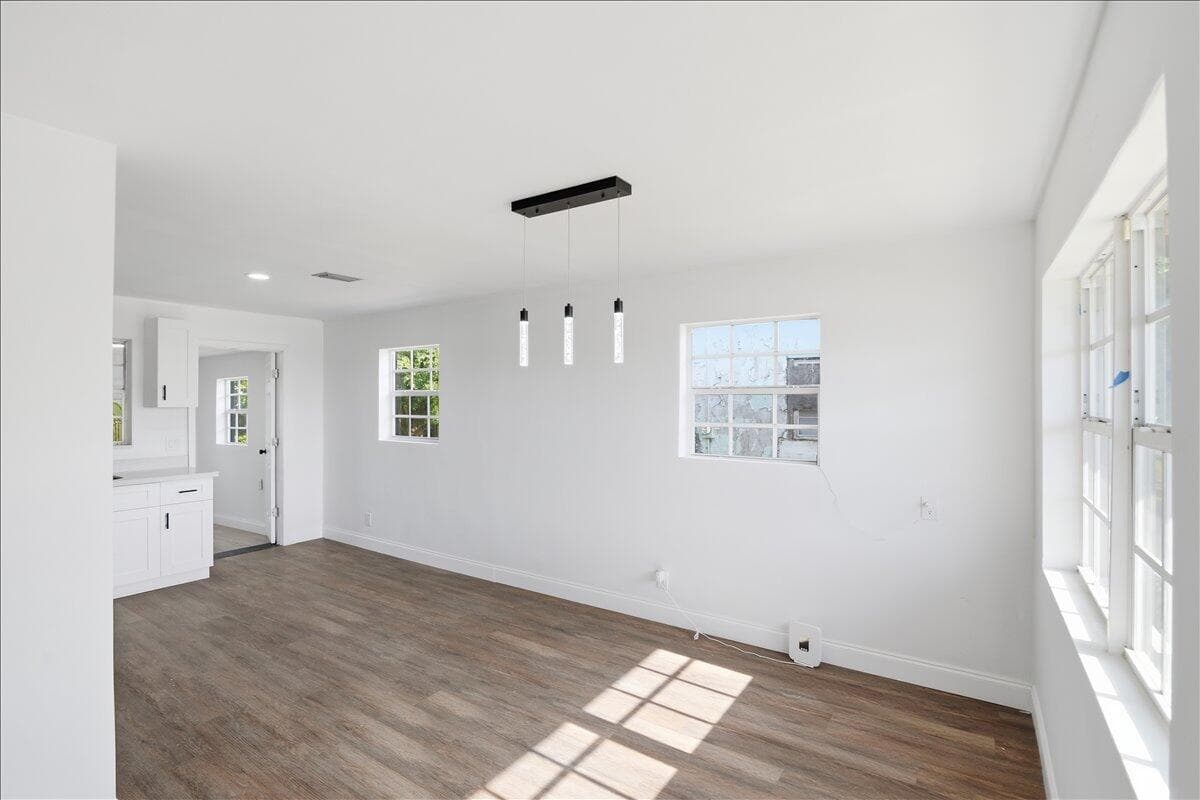 270 SW 10th Avenue, South Bay, FL 33493 7