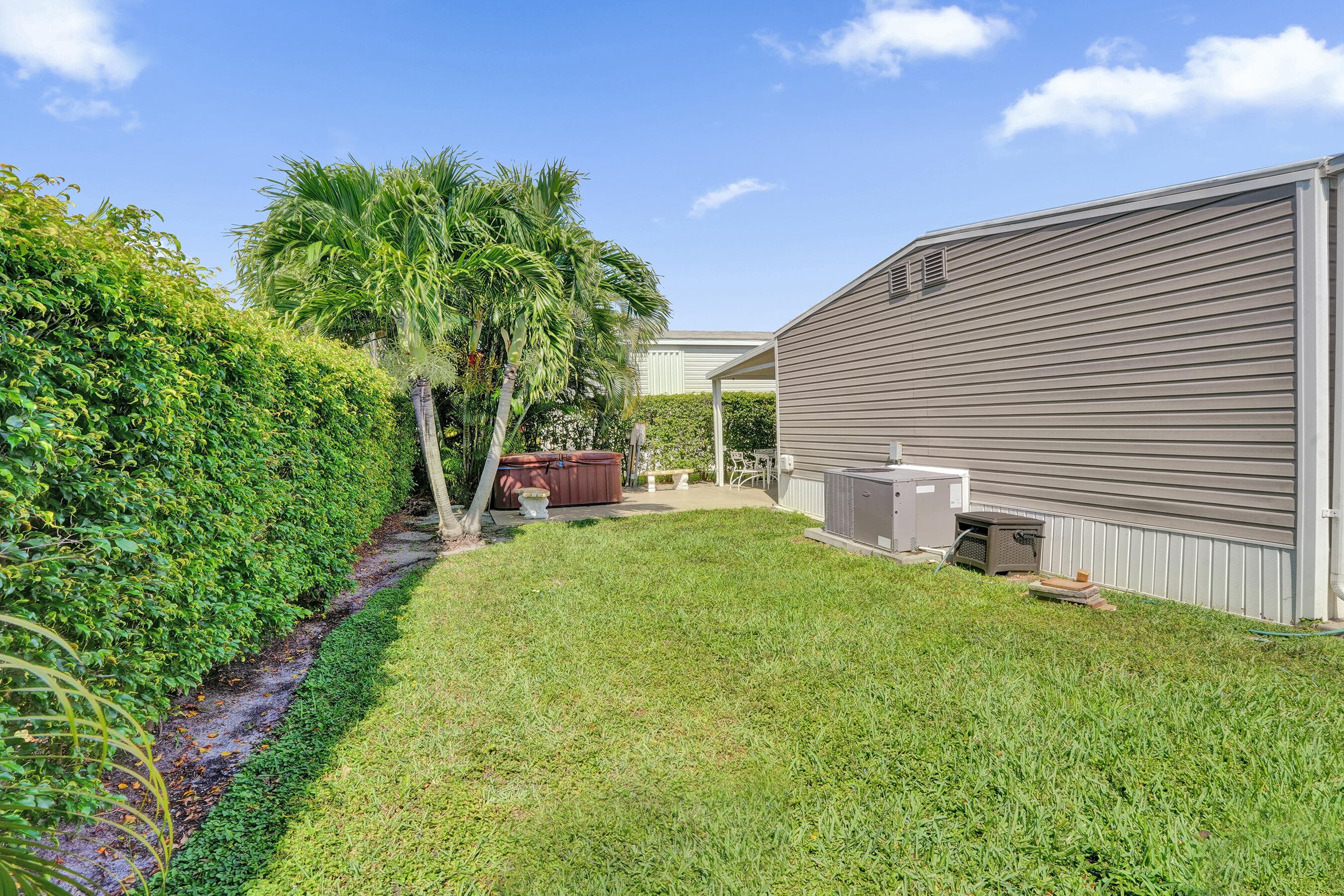 120 NW 53rd Place, Pompano Beach, FL 33064 40