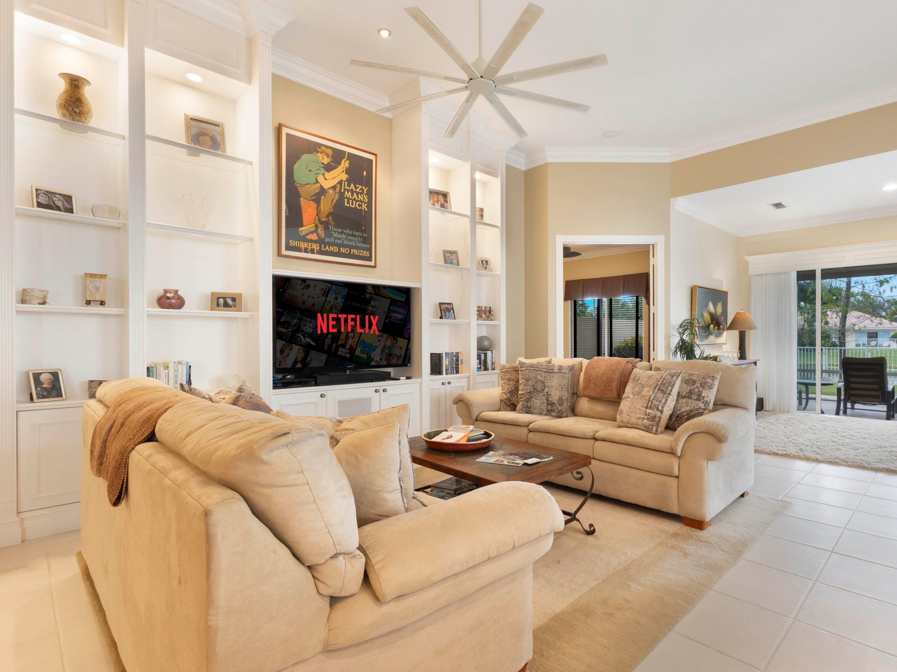 8292 Dominica Place, Wellington, FL 33414 8
