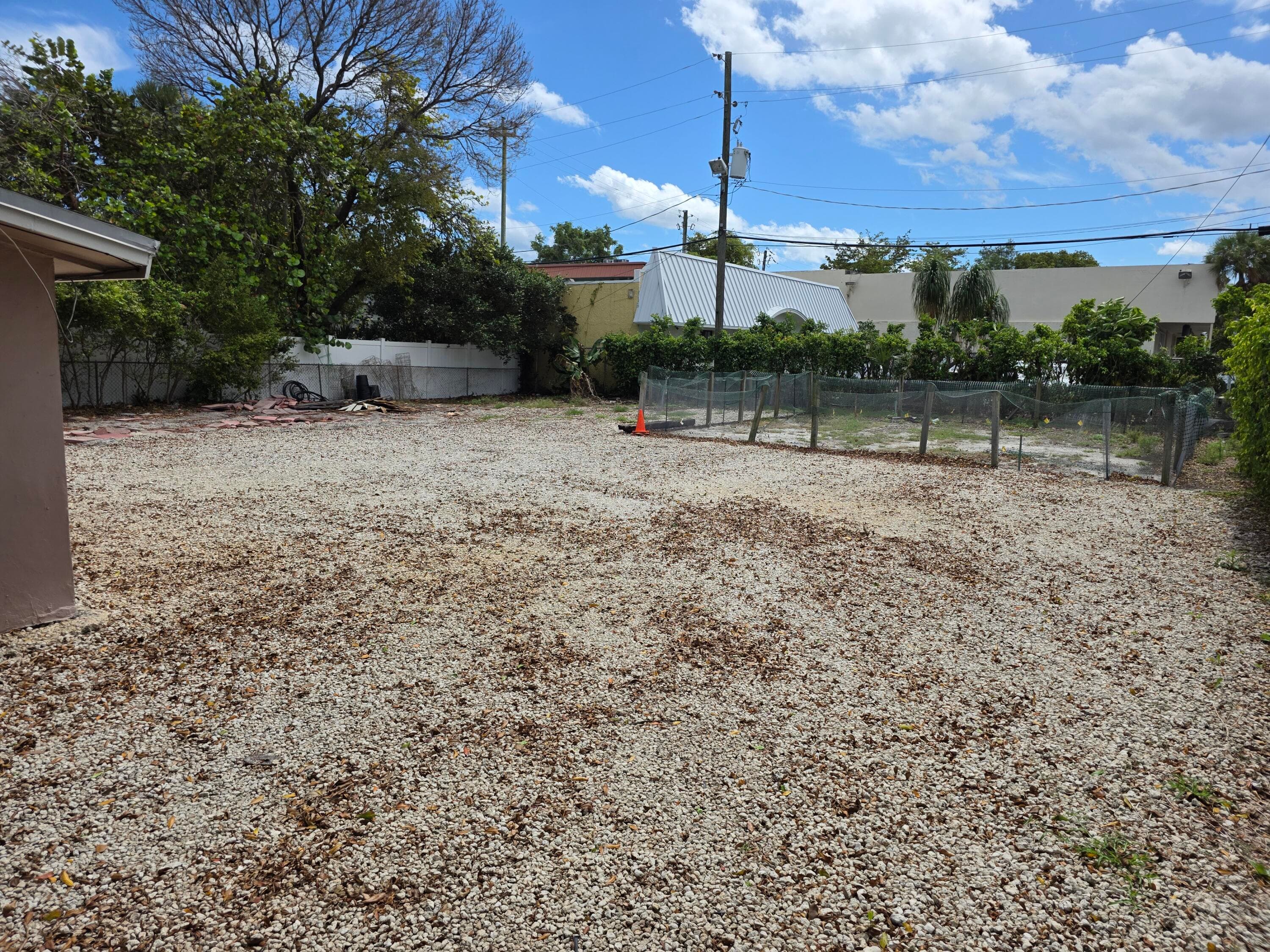 840 NW 33rd Street, Oakland Park, FL 33309 19