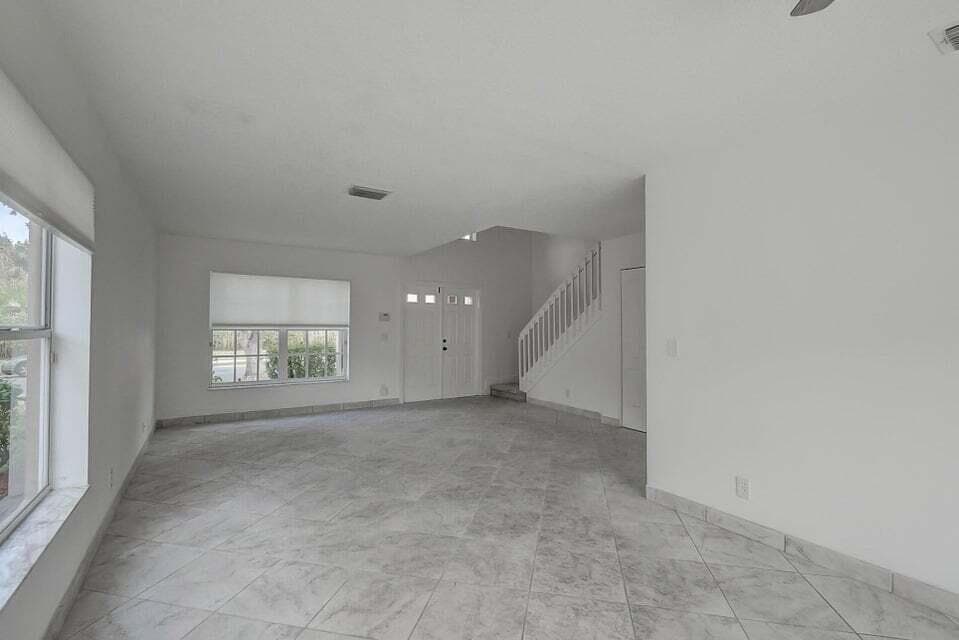 10758 Lake Jasmine Drive, Boca Raton, FL 33498 9