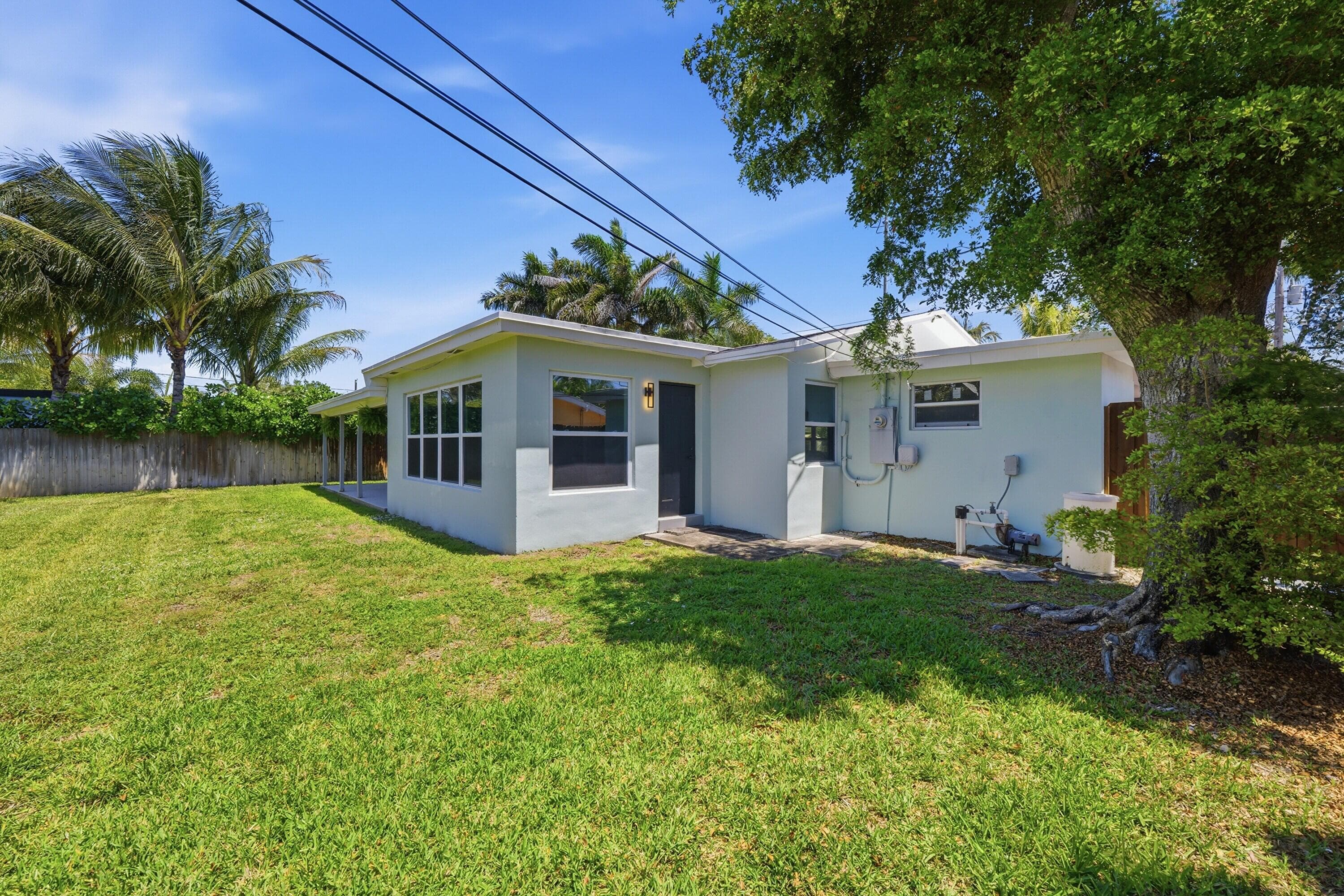 4441 NE 15th Avenue, Oakland Park, FL 33334 29