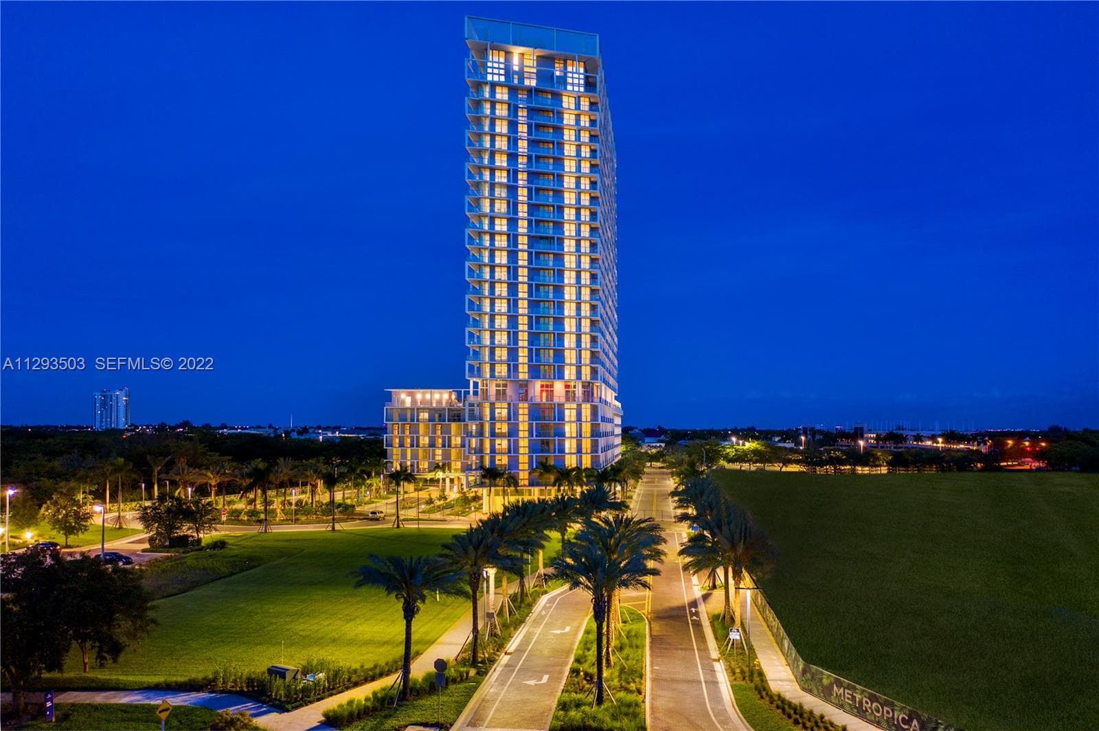 2000 Metropica Way 1509, Sunrise, FL 33323 31