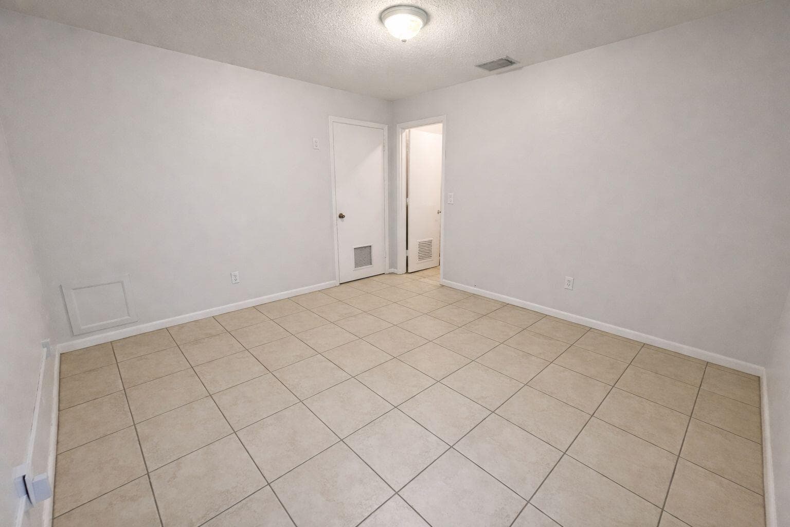 1504 41st Avenue, Vero Beach, FL 32960 9