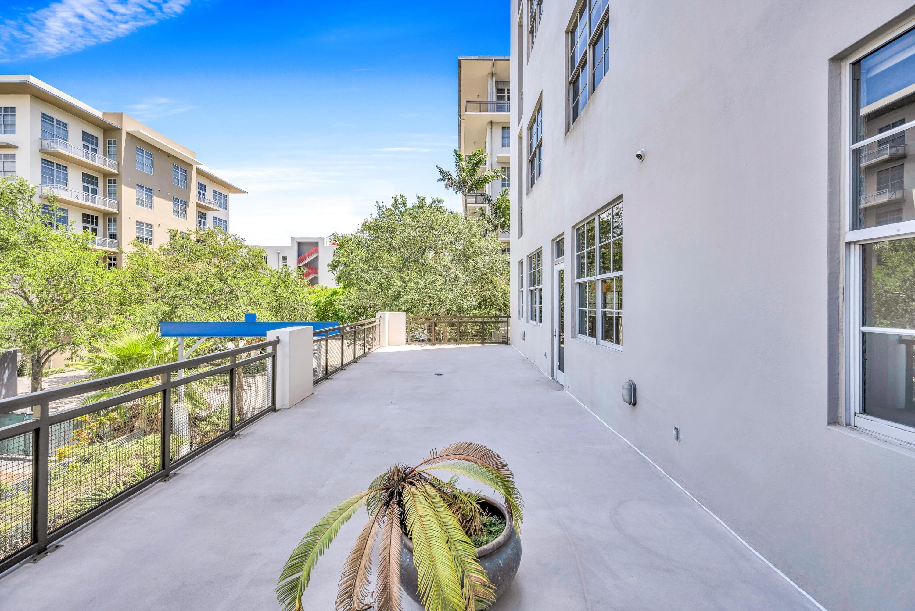 411 NW 1st Avenue 202, Fort Lauderdale, FL 33301 24