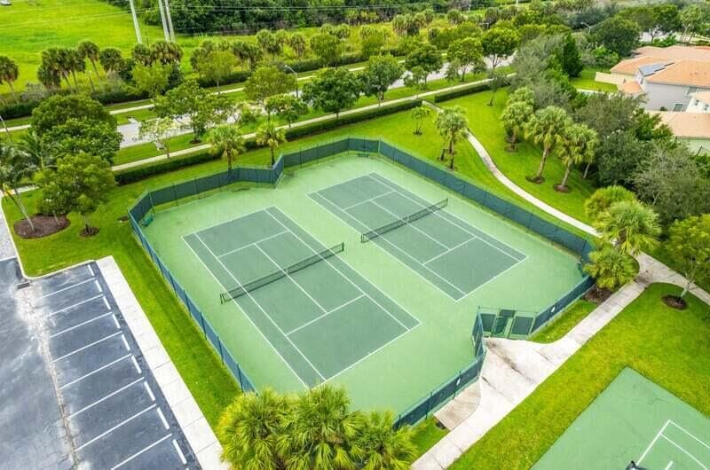 9271 Madewood Court, West Palm Beach, FL 33411 23