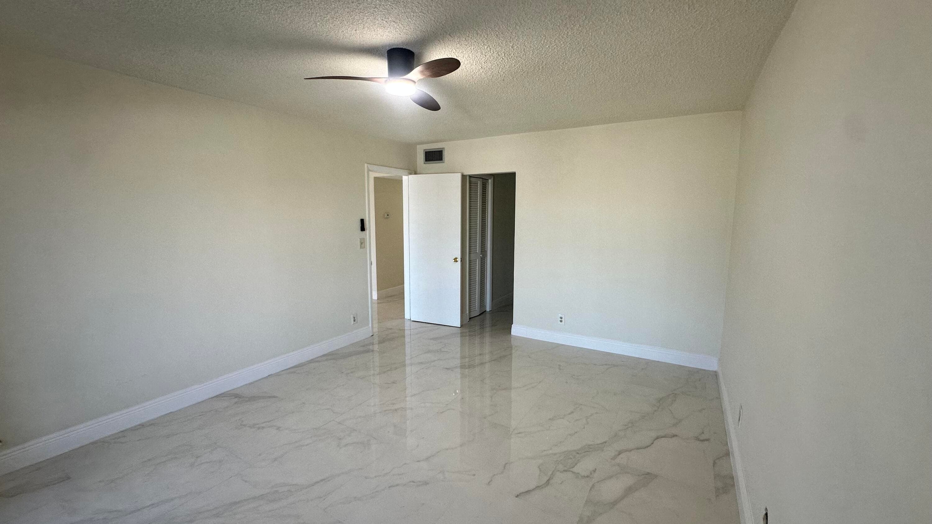 330 SE 2nd Street 202g, Hallandale Beach, FL 33009 5