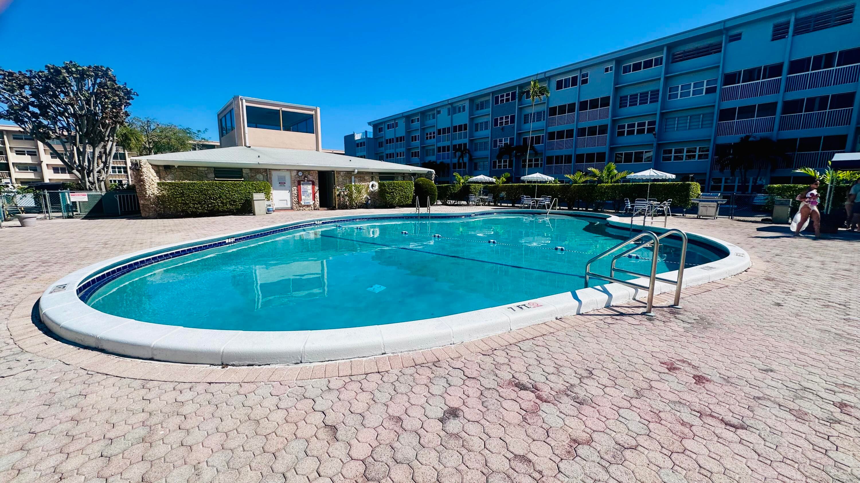 330 SE 2nd Street 202g, Hallandale Beach, FL 33009 13