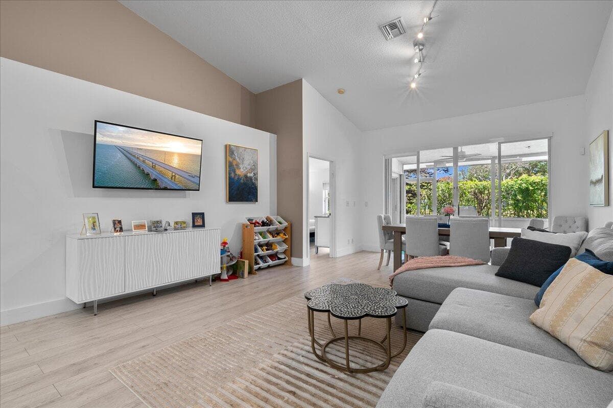 8304 Vía Di Veneto, Boca Raton, FL 33496 8