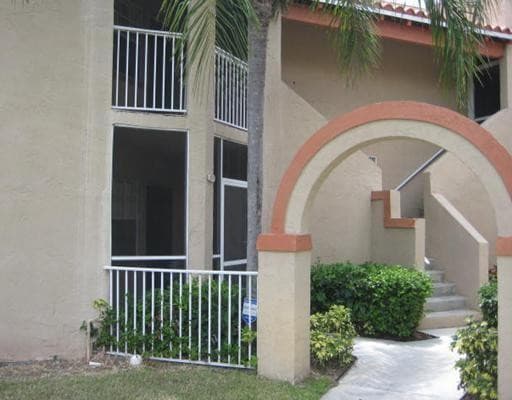 8657 SW 5th Street 108, Pembroke Pines, FL 33025 2