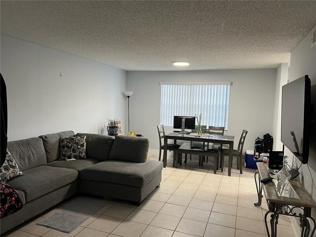 8657 SW 5th Street 108, Pembroke Pines, FL 33025 11