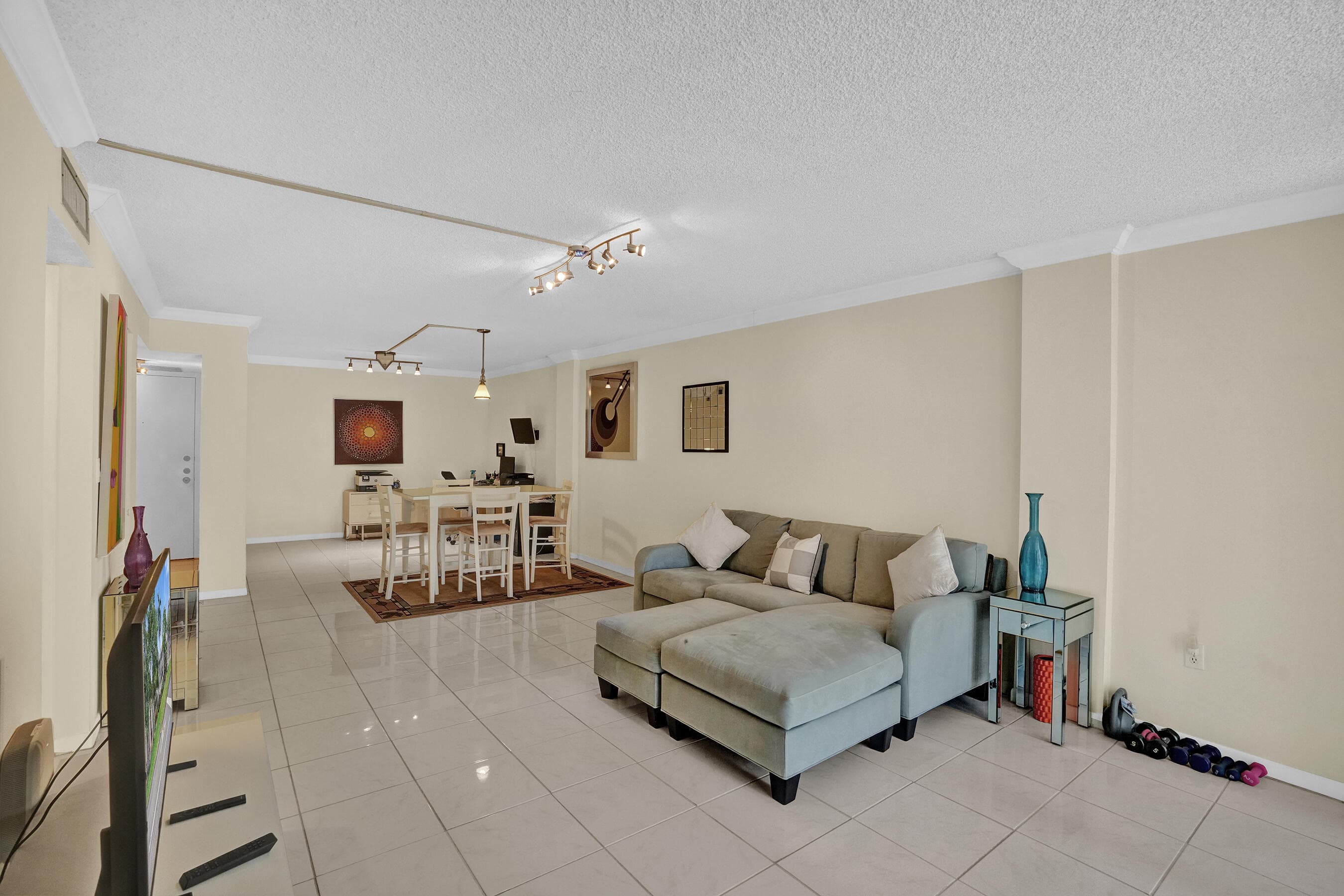 2800 N 46th Avenue A302, Hollywood, FL 33021 11