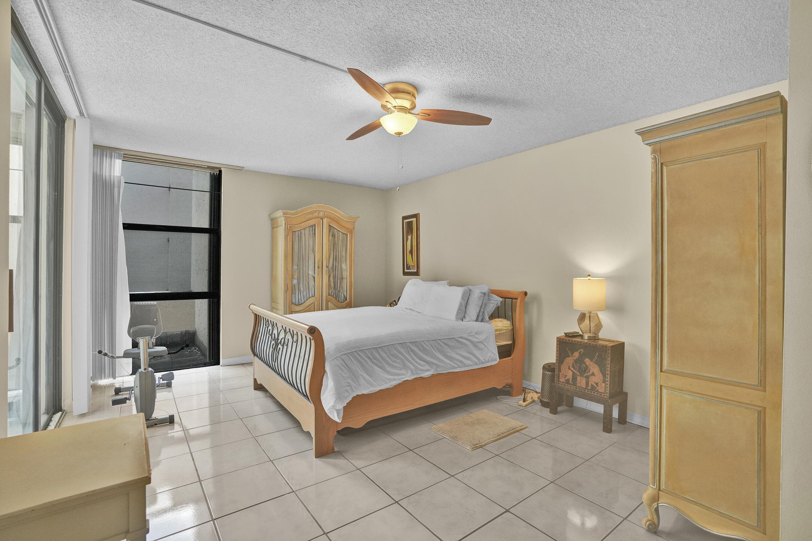 2800 N 46th Avenue A302, Hollywood, FL 33021 15