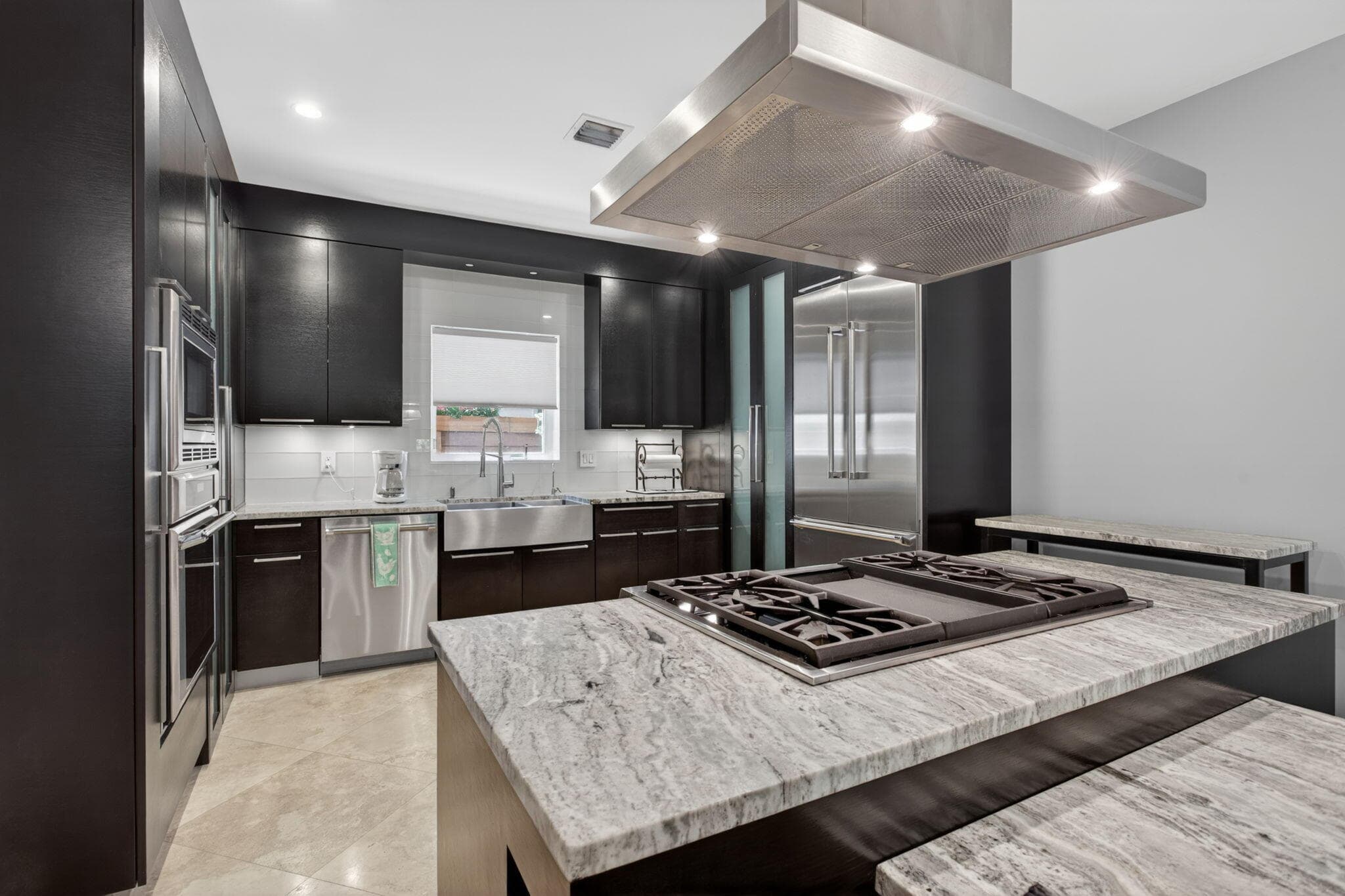 915 SE 2nd Court, Fort Lauderdale, FL 33301 41