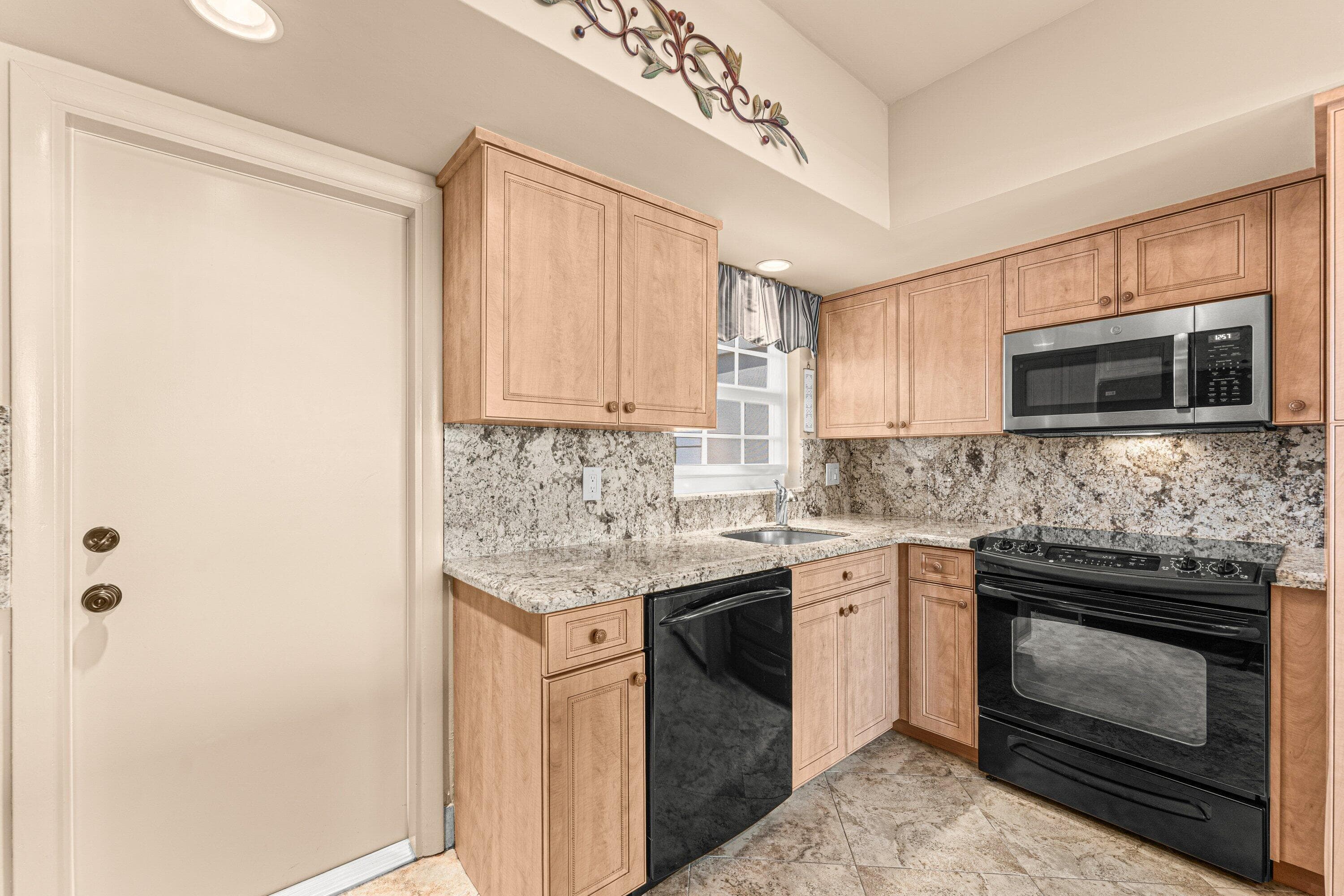 1299 S Ocean Boulevard R12, Boca Raton, FL 33432 21