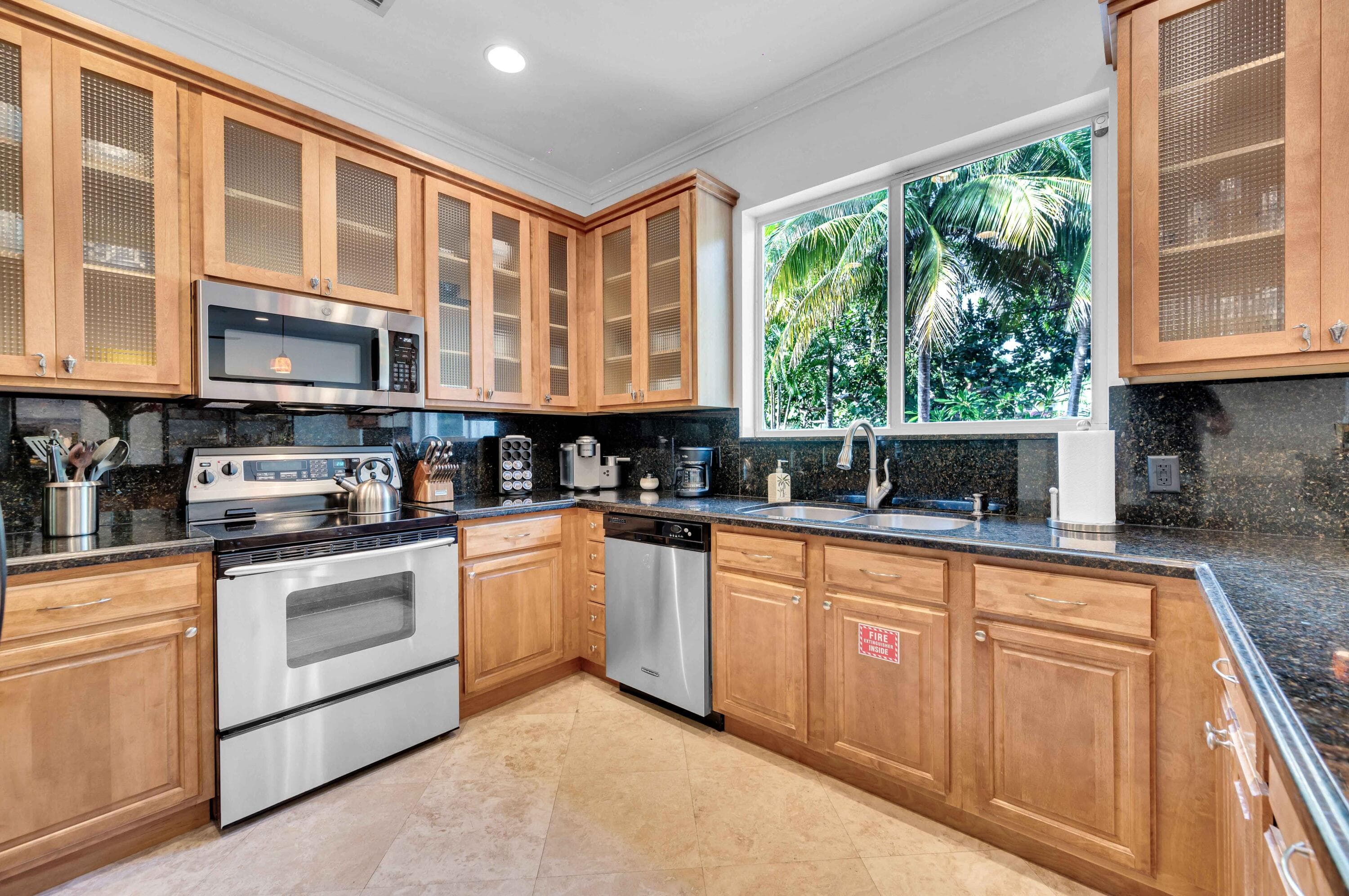 3315 NE 17th Street, Fort Lauderdale, FL 33305 12