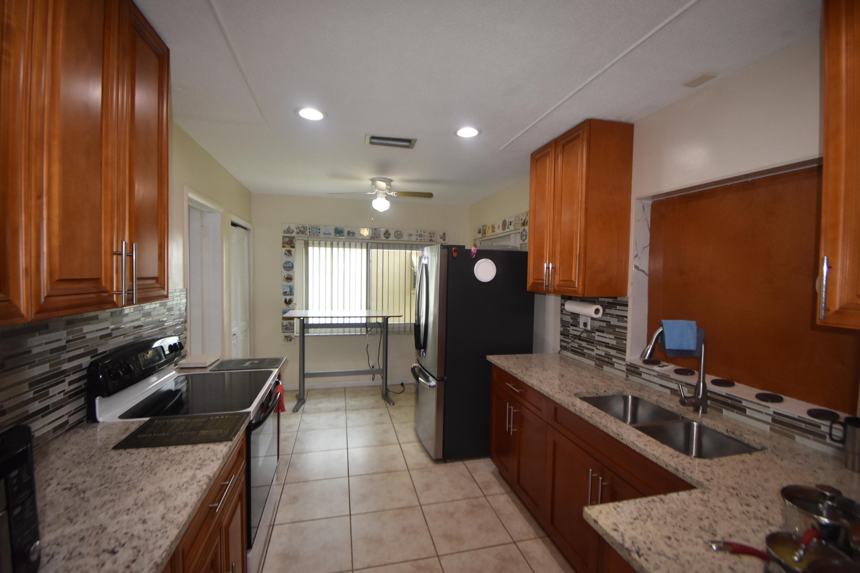 4250 NW 49th Terrace, Lauderdale Lakes, FL 33319 5
