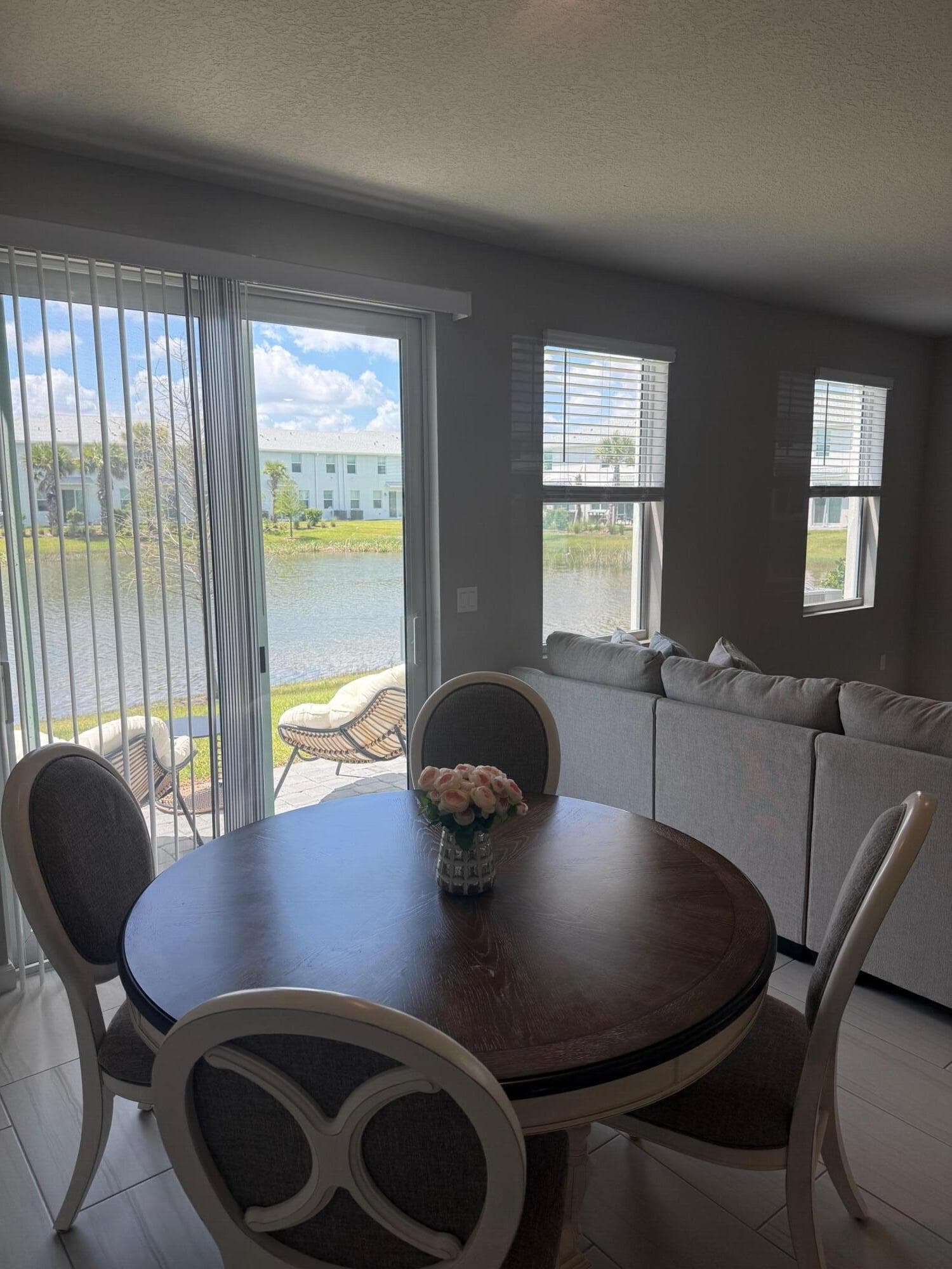 389 Salisbury Circle, Fort Pierce, FL 34982 13
