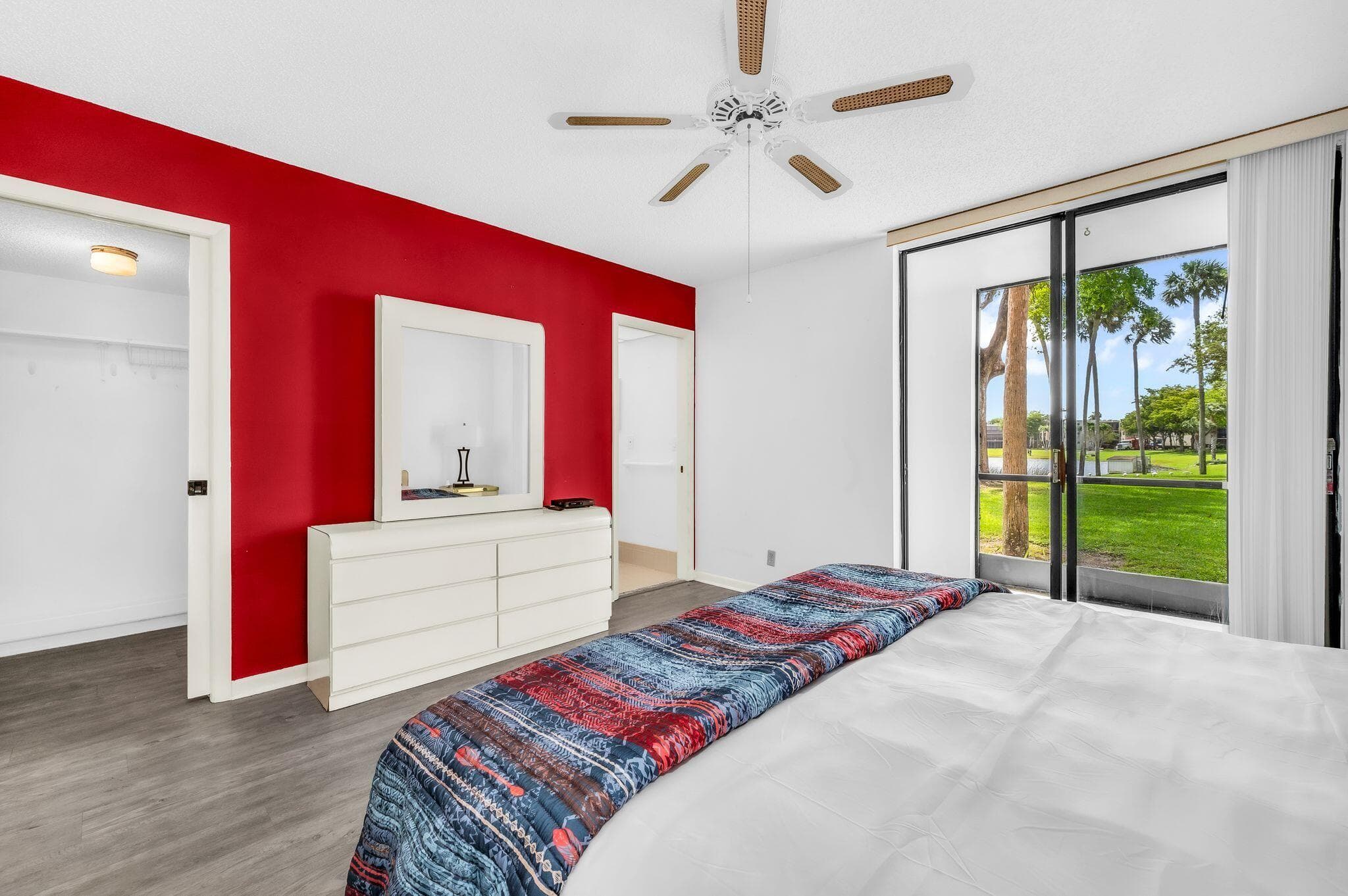 5220 Las Verdes Circle 108, Delray Beach, FL 33484 16