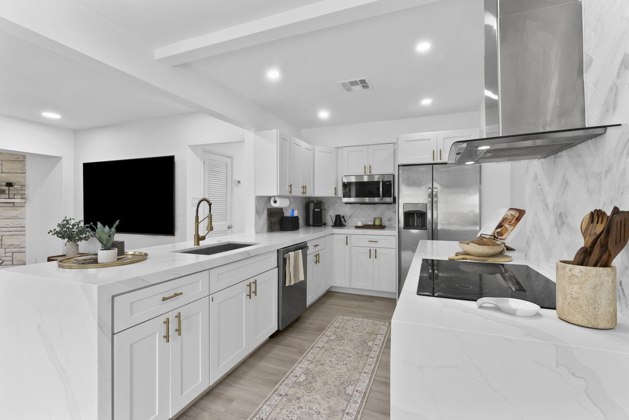 606 SW 19th Street, Fort Lauderdale, FL 33315 5