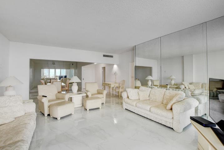 100 Worth Avenue 7, Palm Beach, FL 33480 12