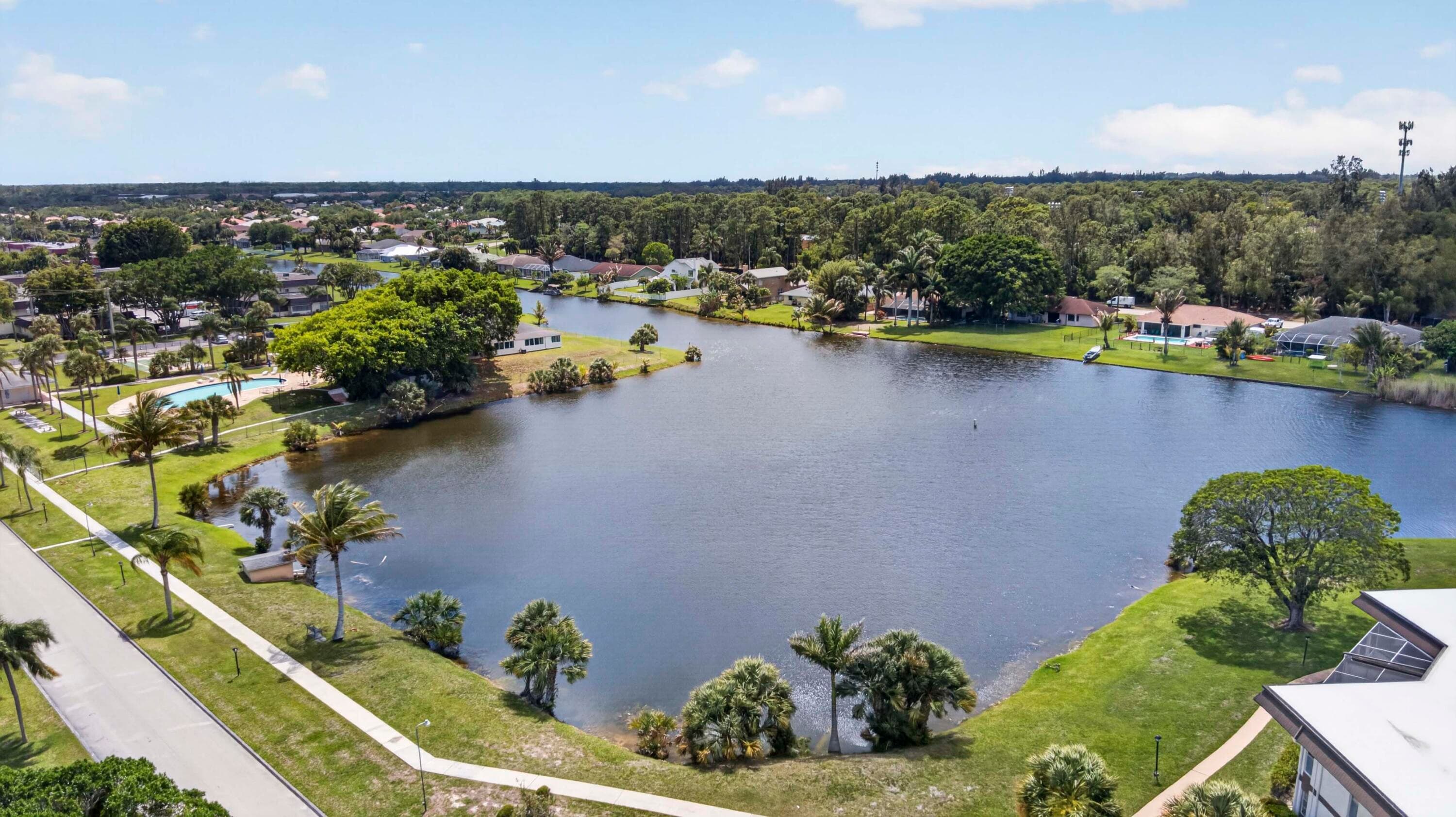 3 Greenway Vlg N 210, Royal Palm Beach, FL 33411 52