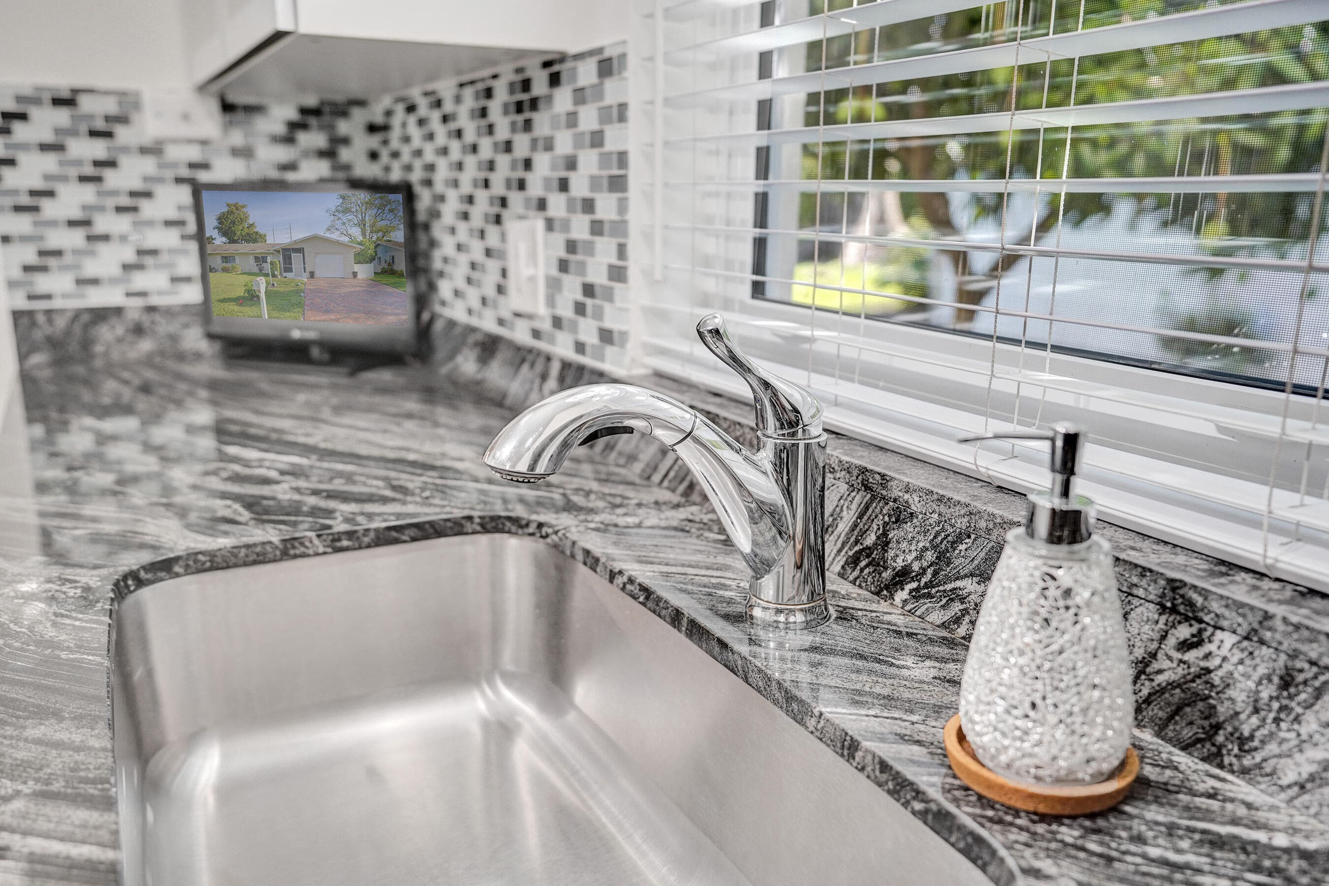 5965 Los Alamos Lane, Delray Beach, FL 33484 24
