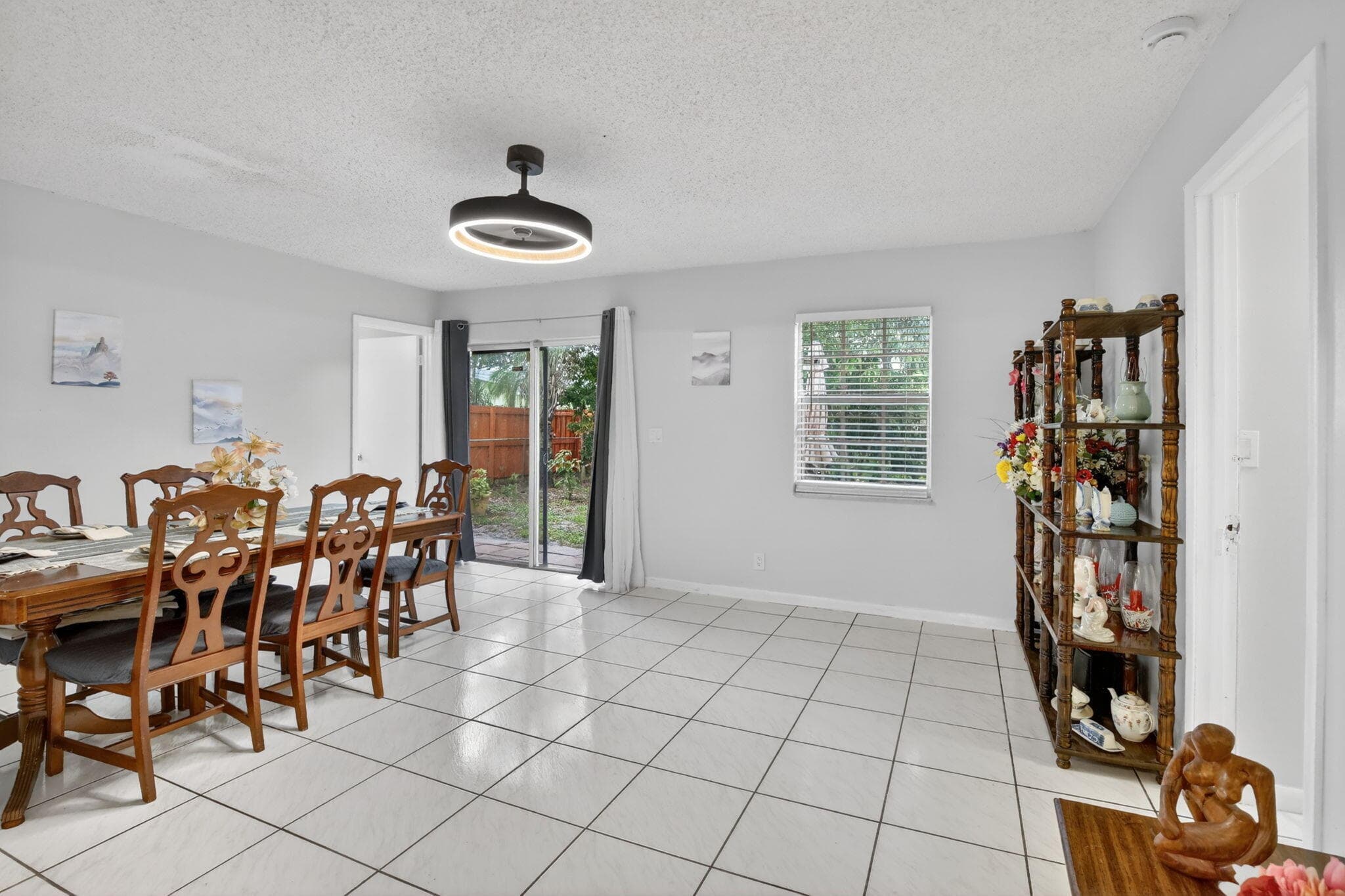 1411 NW 89th Avenue, Pembroke Pines, FL 33024 11